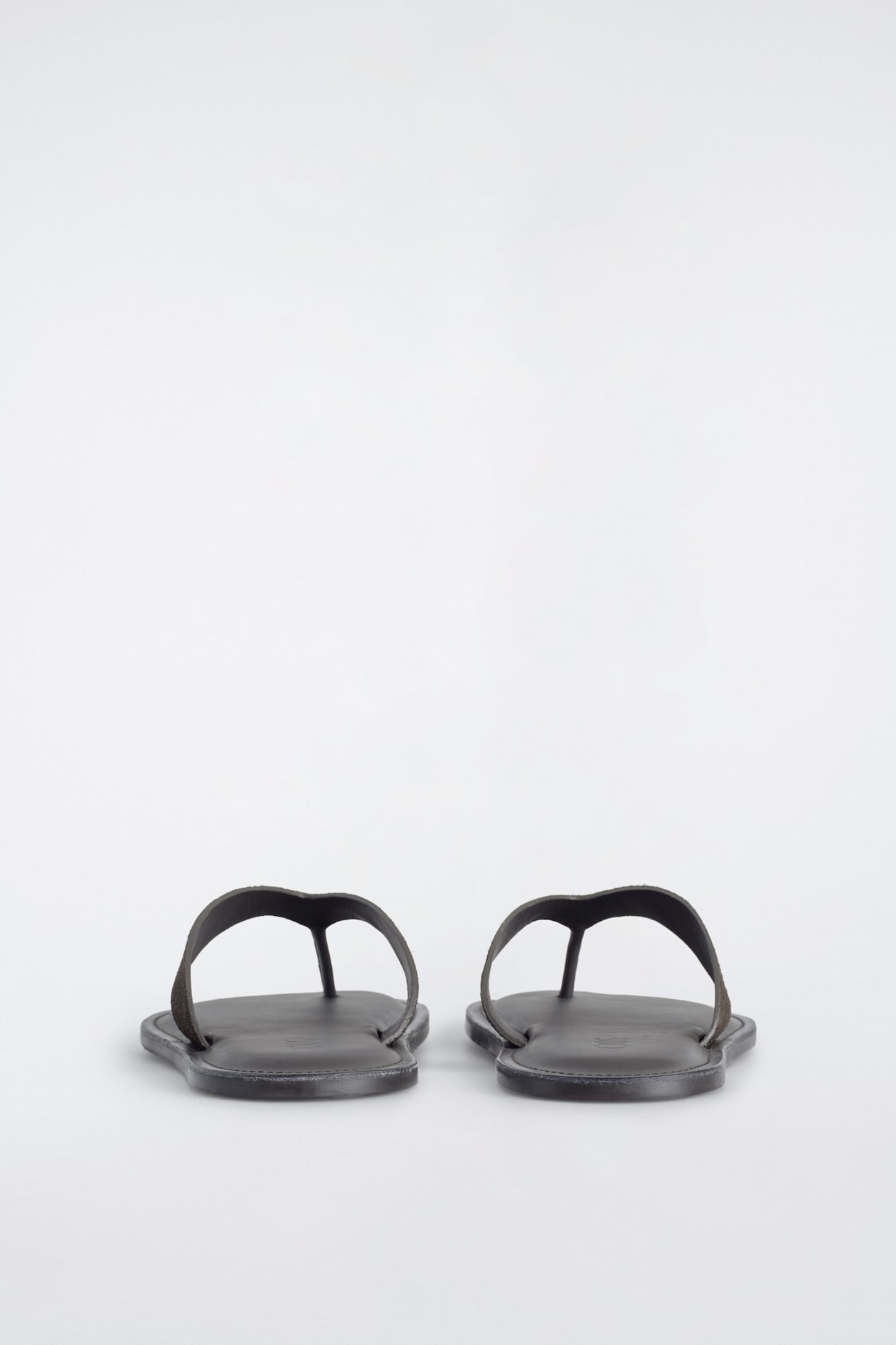 LEATHER FLIP FLOPS — DARK BROWN