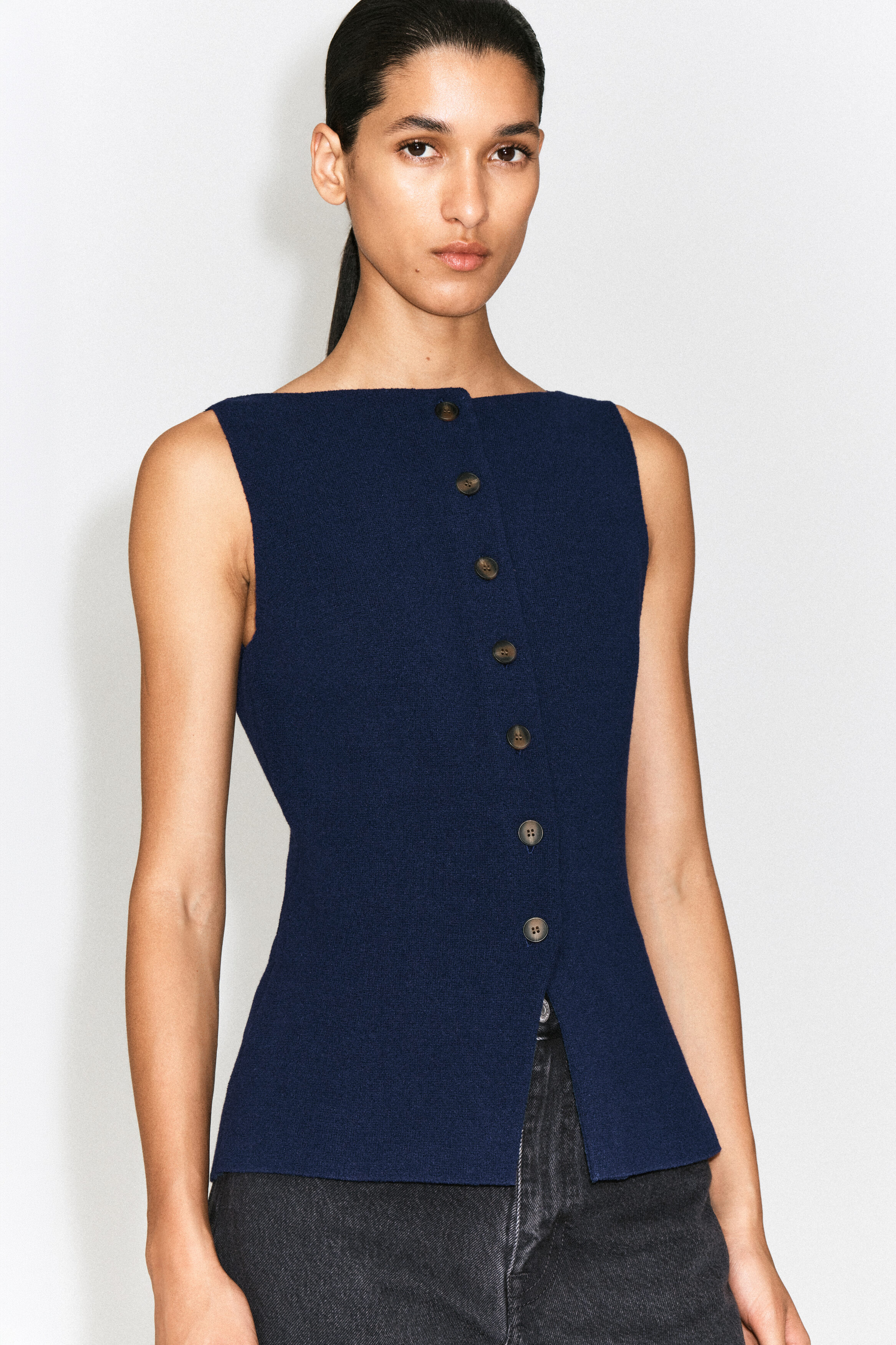 COTTON-BLEND CREPE VEST - NAVY | COS US