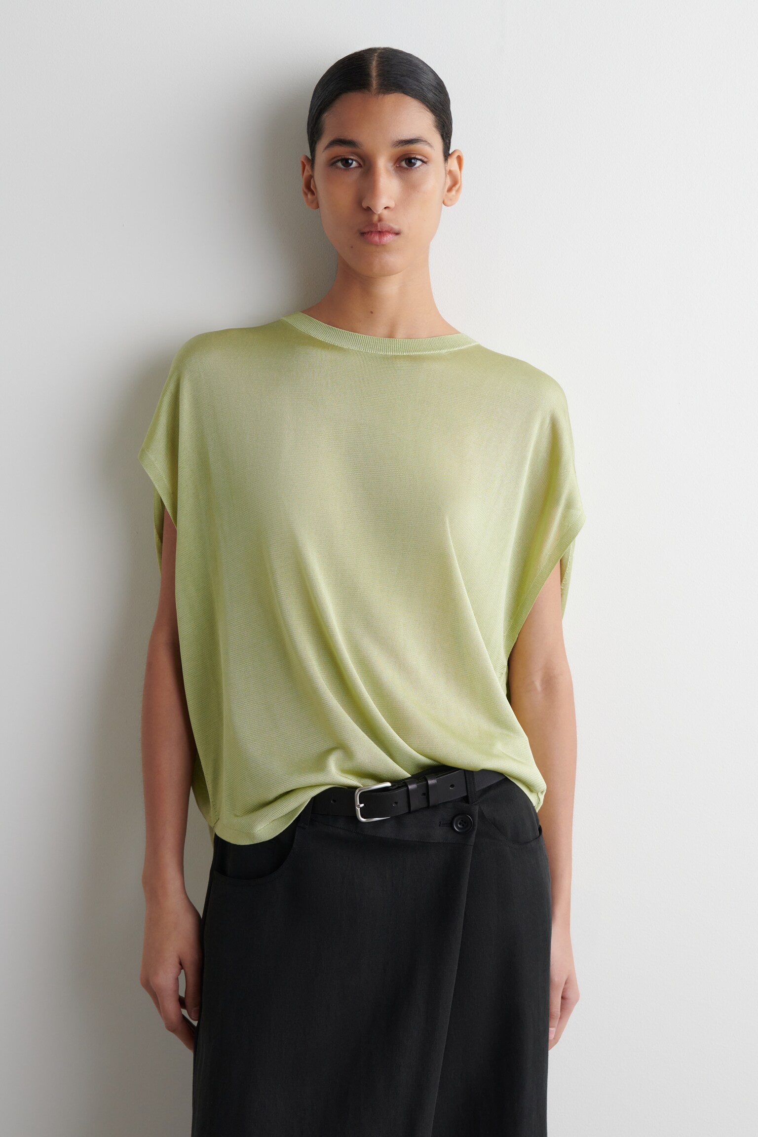 KNITTED CIRCLE-CUT T-SHIRT - LIGHT GREEN/NAVY
