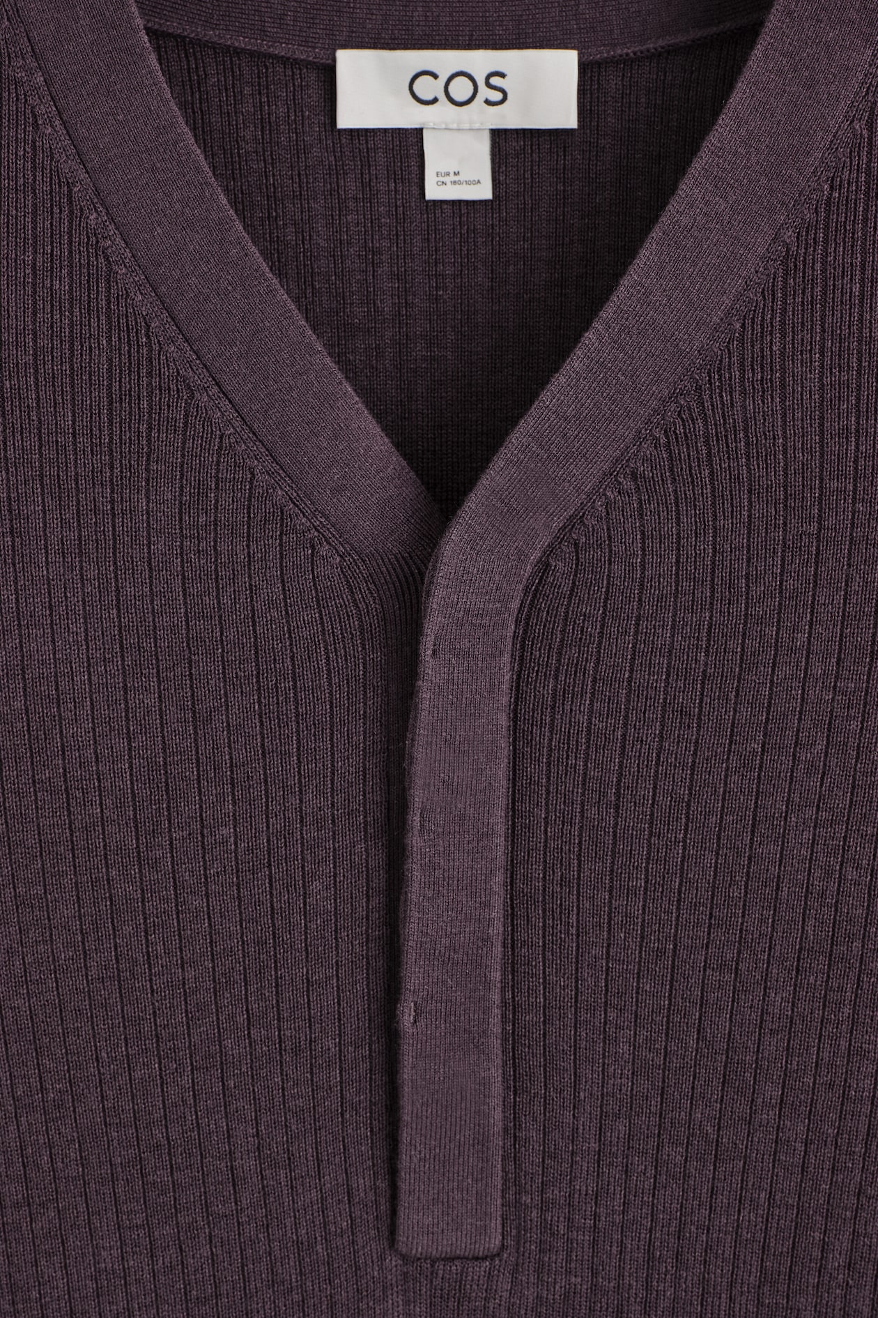 MERINO-LYOCELL RIBBED-KNIT HENLEY TOP — MAHOGANY
