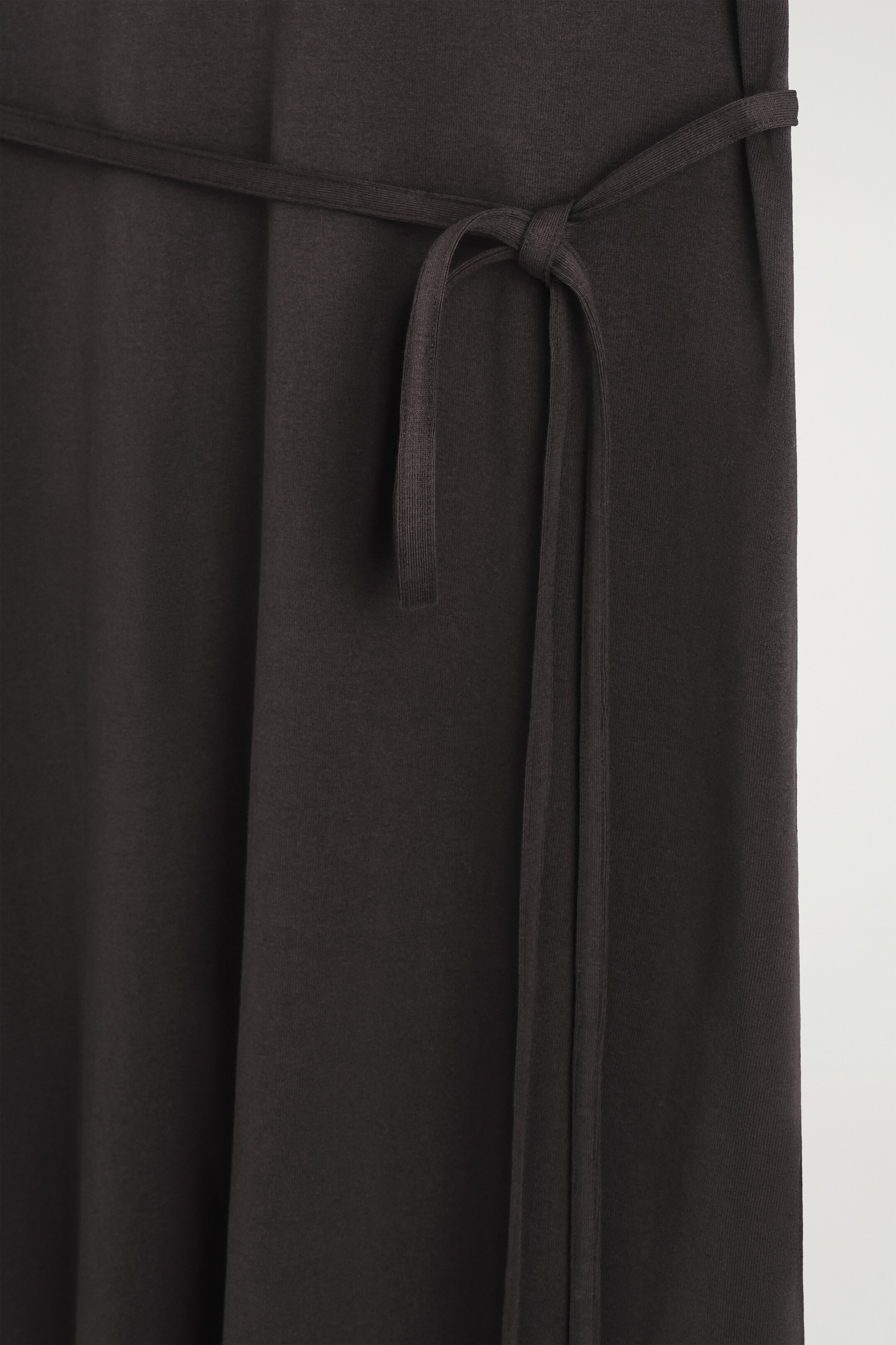 View larger image: BELTED MIDI T-SHIRT DRESS - DARK BROWN - Ladies | H&M GB 7