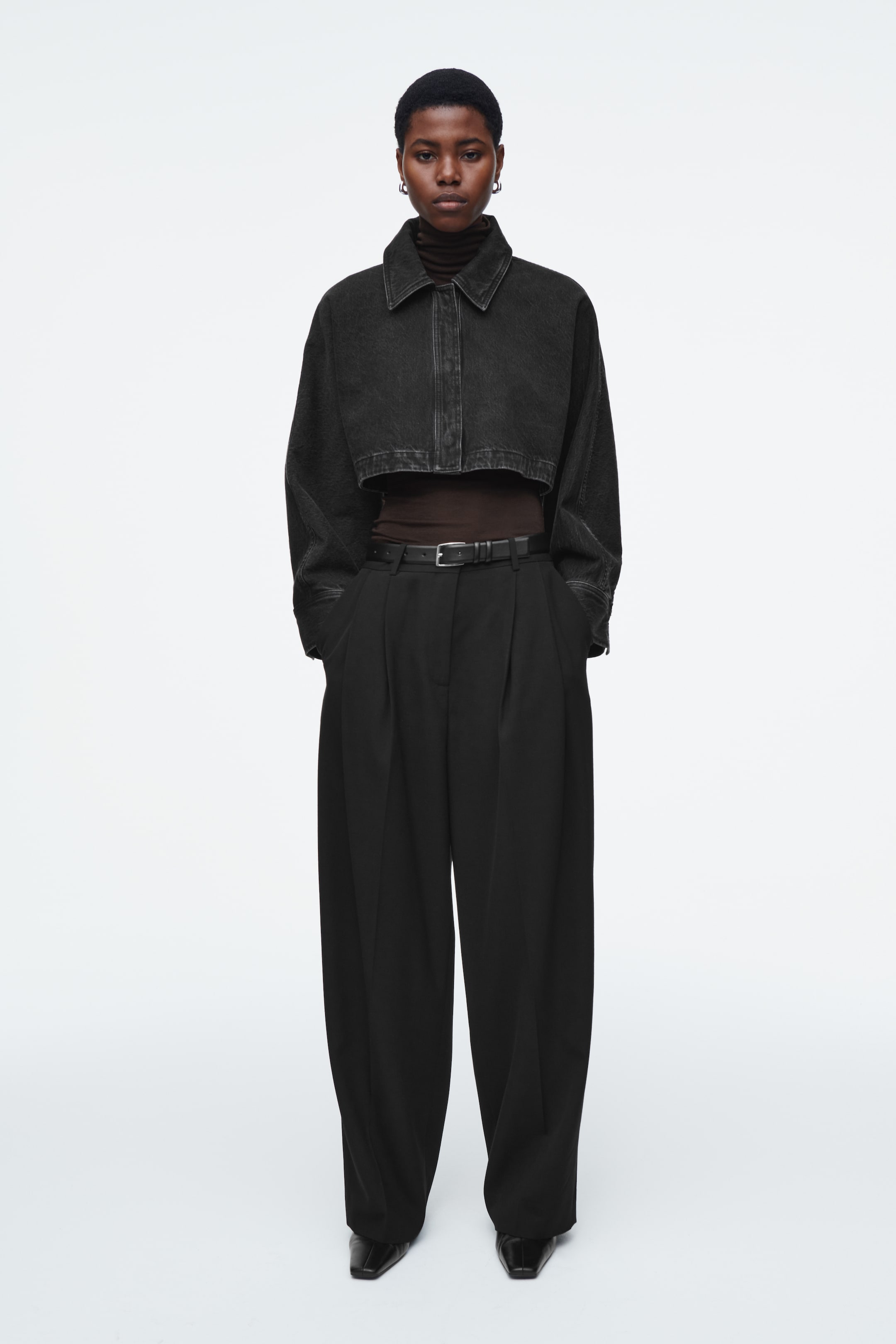 Grotere afbeelding bekijken: Cropped spijkerjack - ZWART - DAMES | H&M NL 2