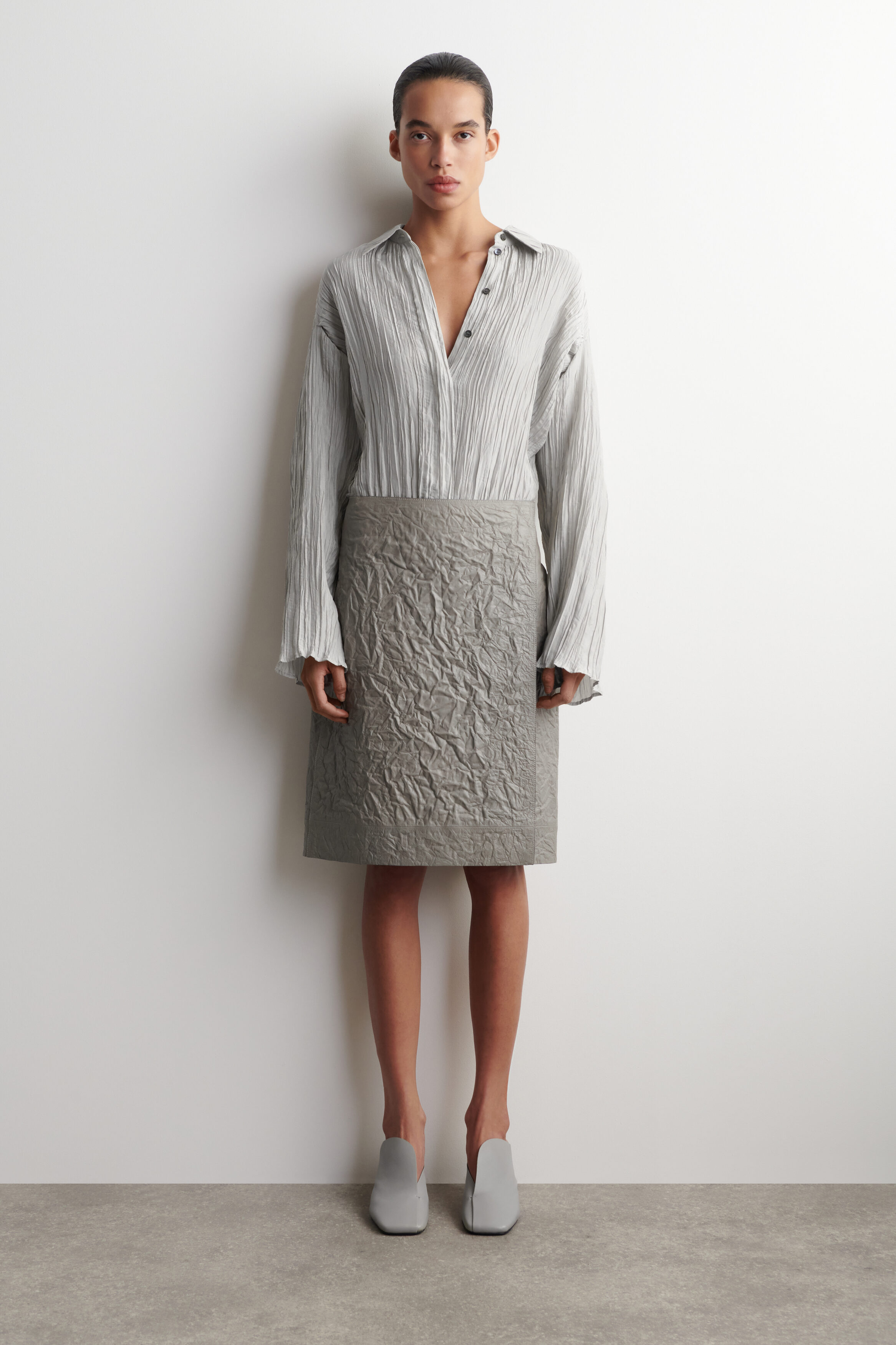 TEXTURED-LEATHER WRAP SKIRT - DOVE GRAY | COS US