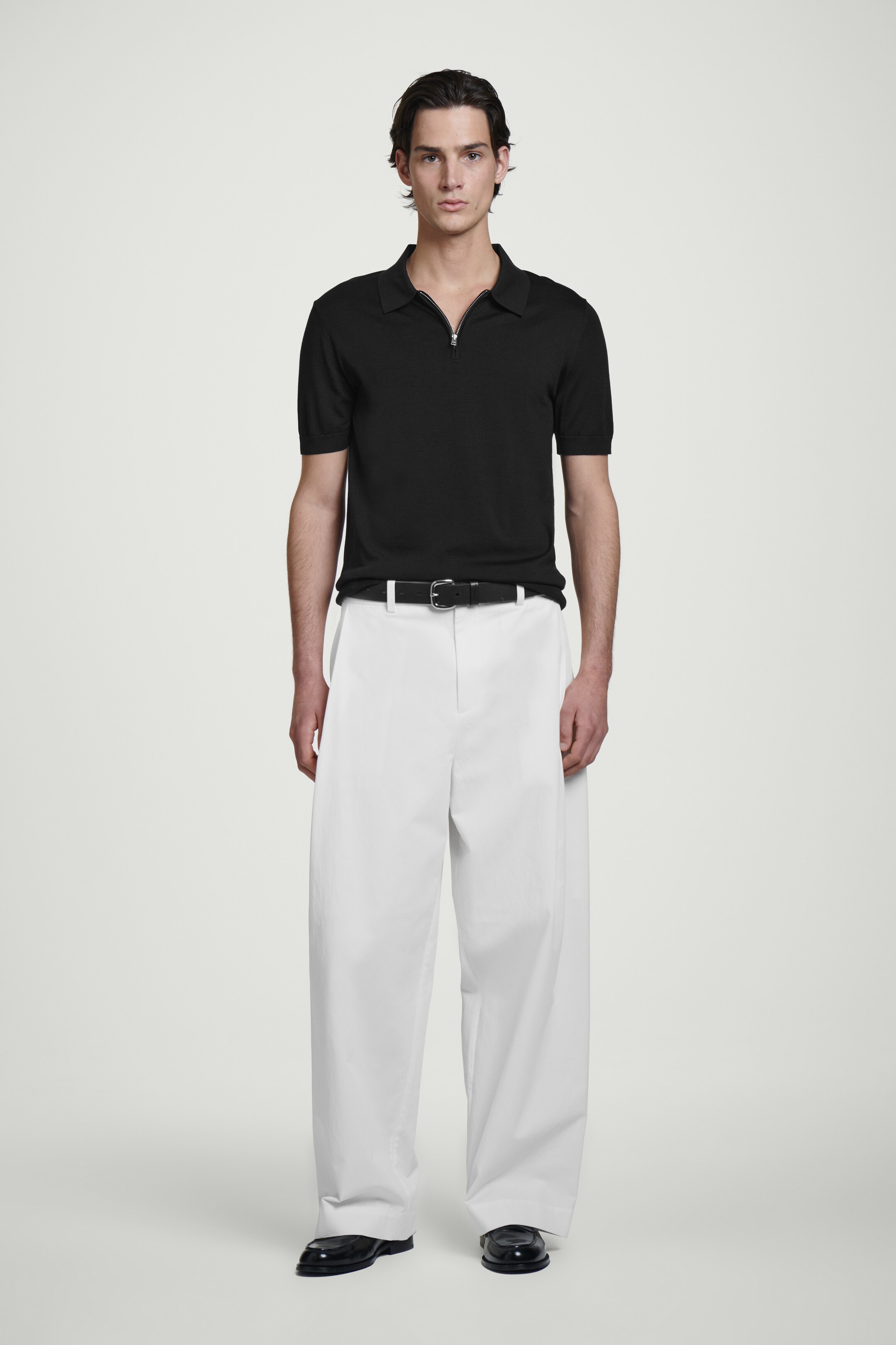 Agrandir l'image: POLO SLIM ZIPPÉ EN MAILLE DE SOIE - NOIR - HOMME | H&M FR 2
