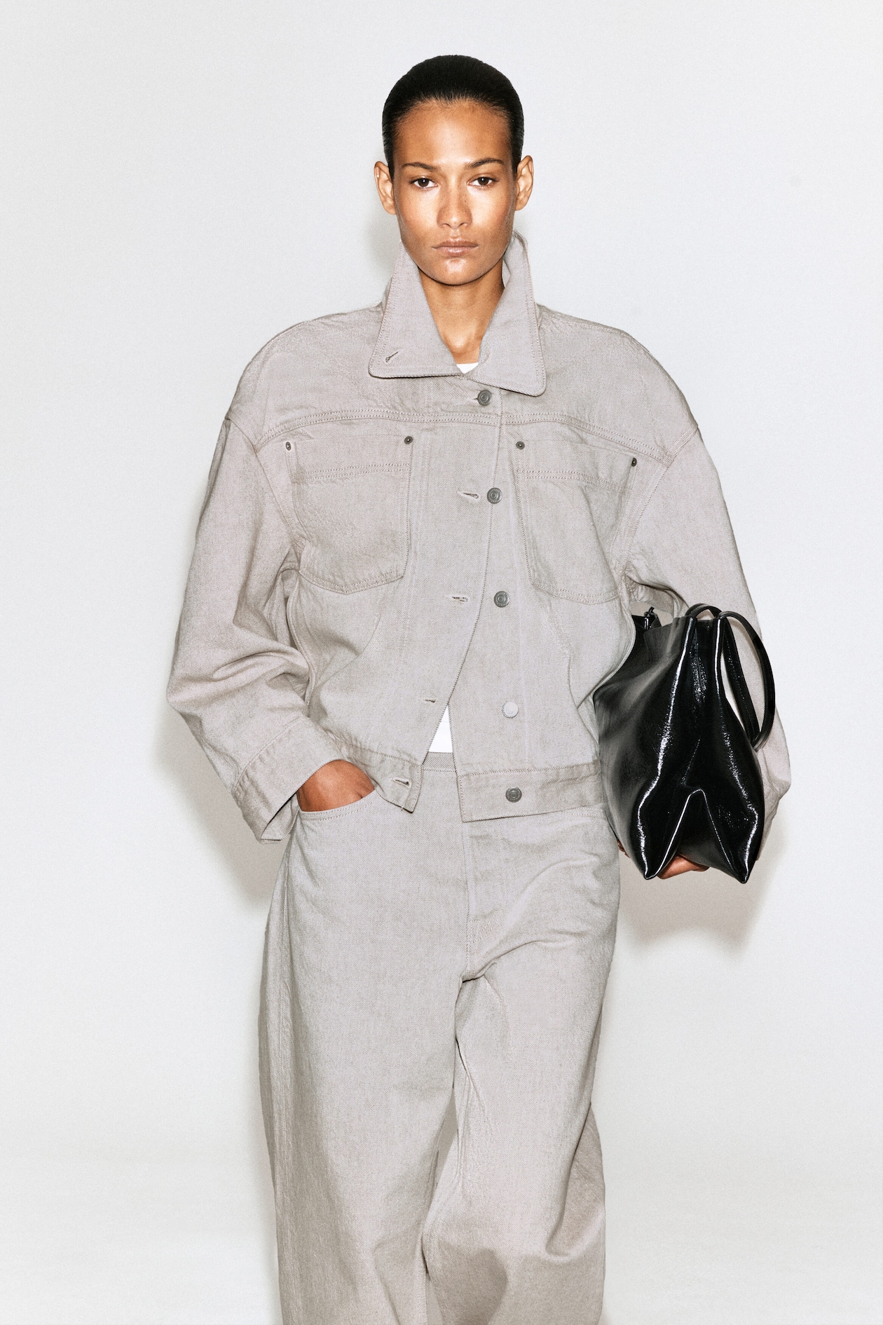 MOCK-NECK DENIM JACKET — BEIGE