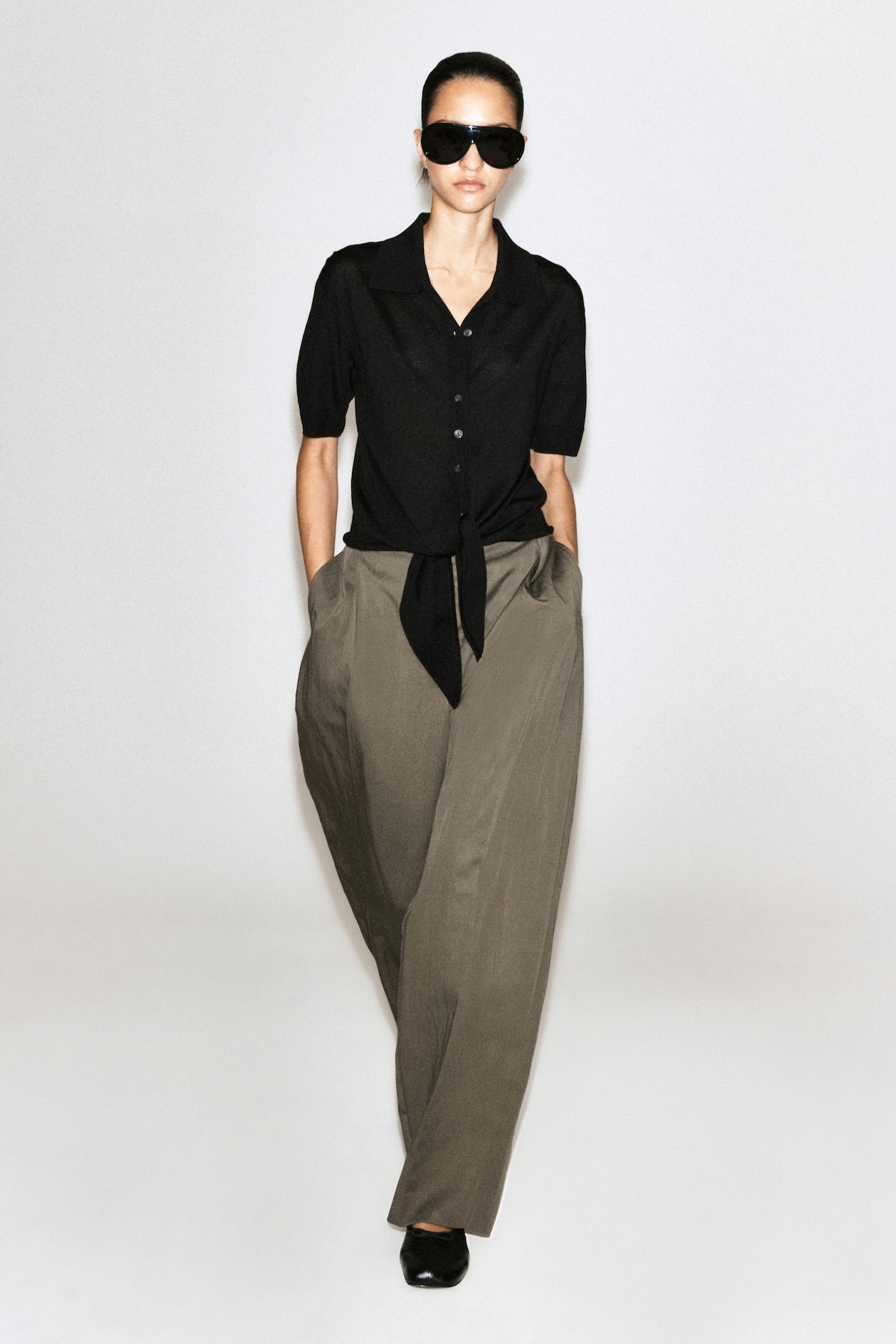TIE-FRONT KNITTED WOOL SHIRT — BLACK