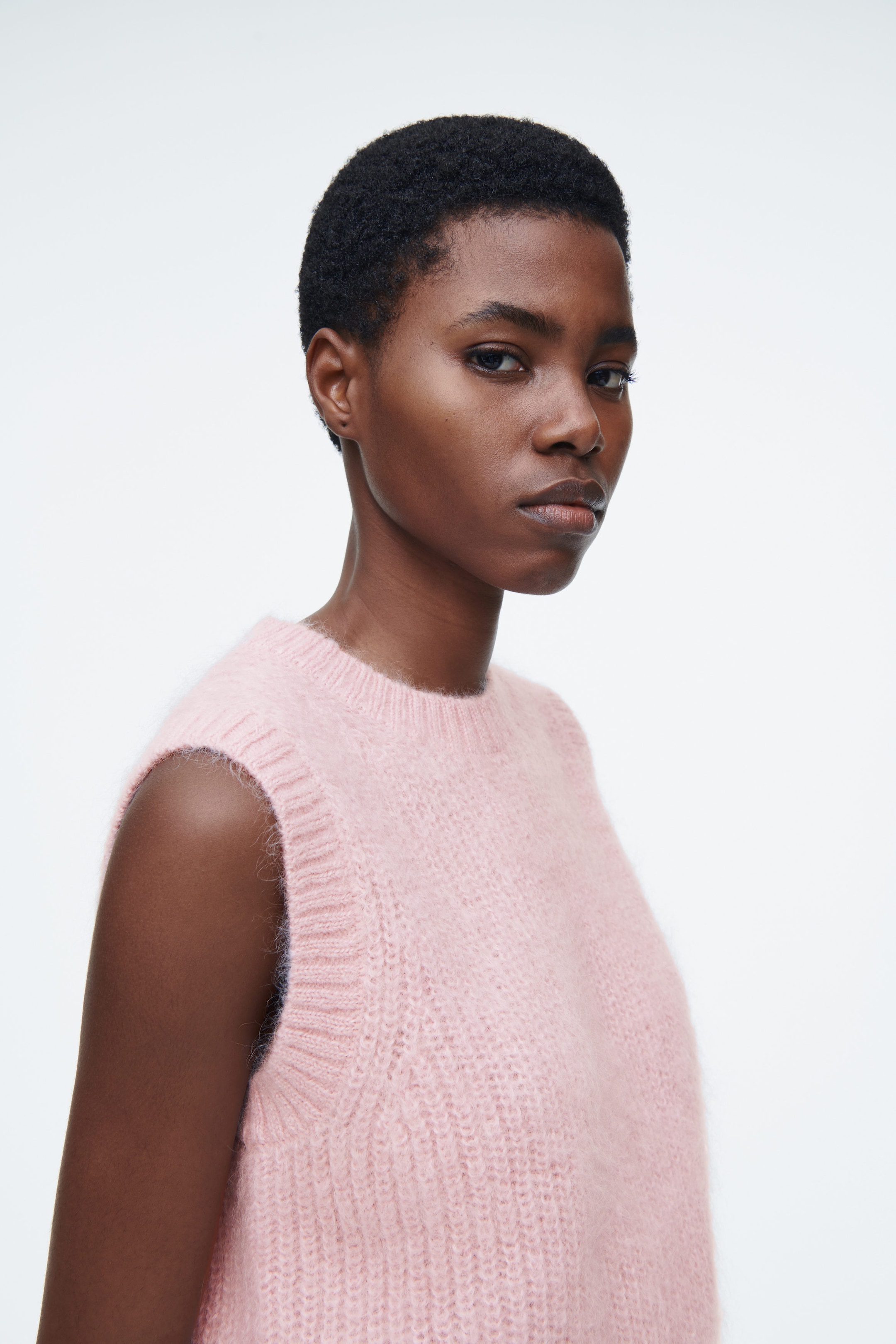 MOHAIR KNIT VEST