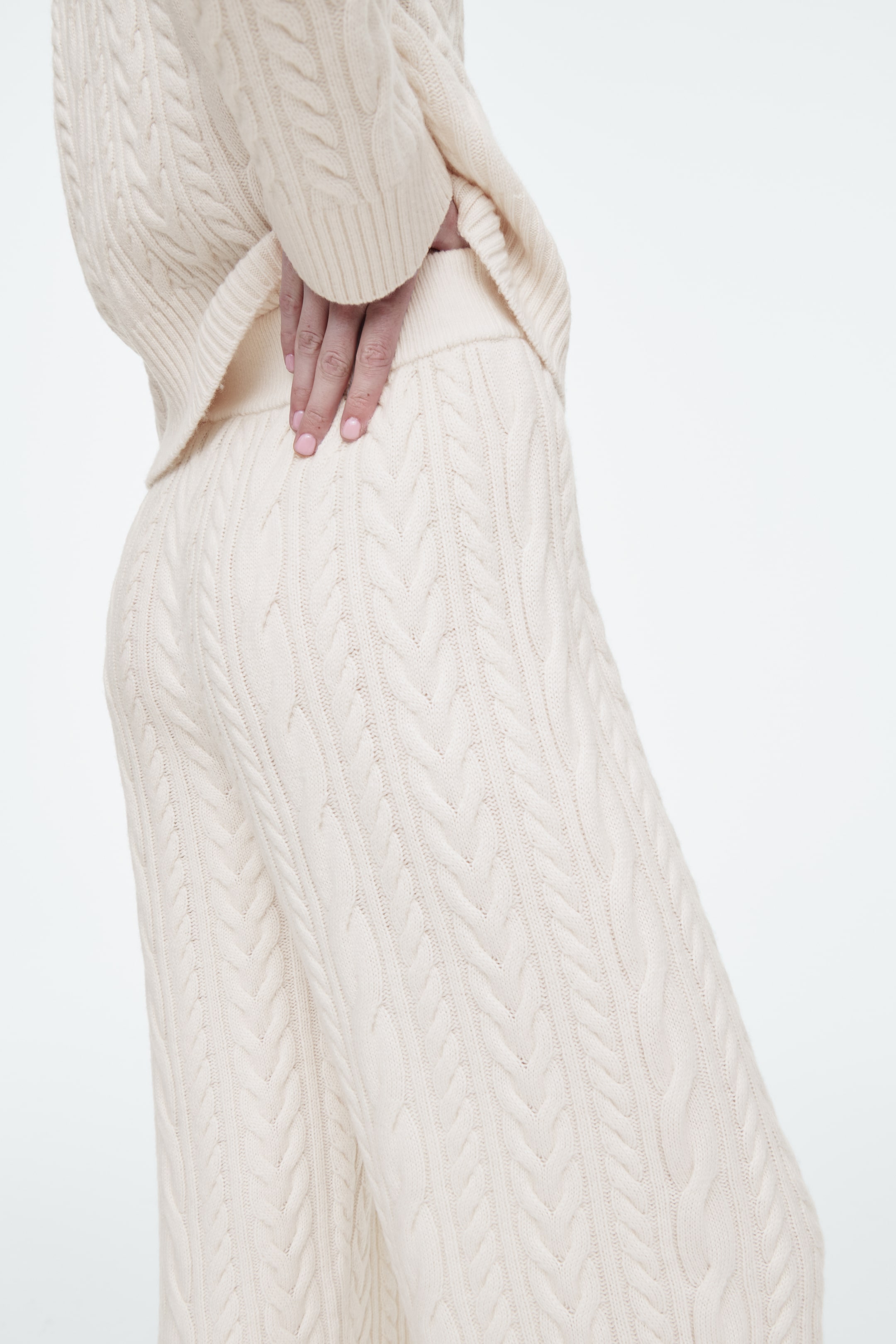 View larger image: CABLE-KNIT WOOL TROUSERS - IVORY - Ladies | H&M GB 3