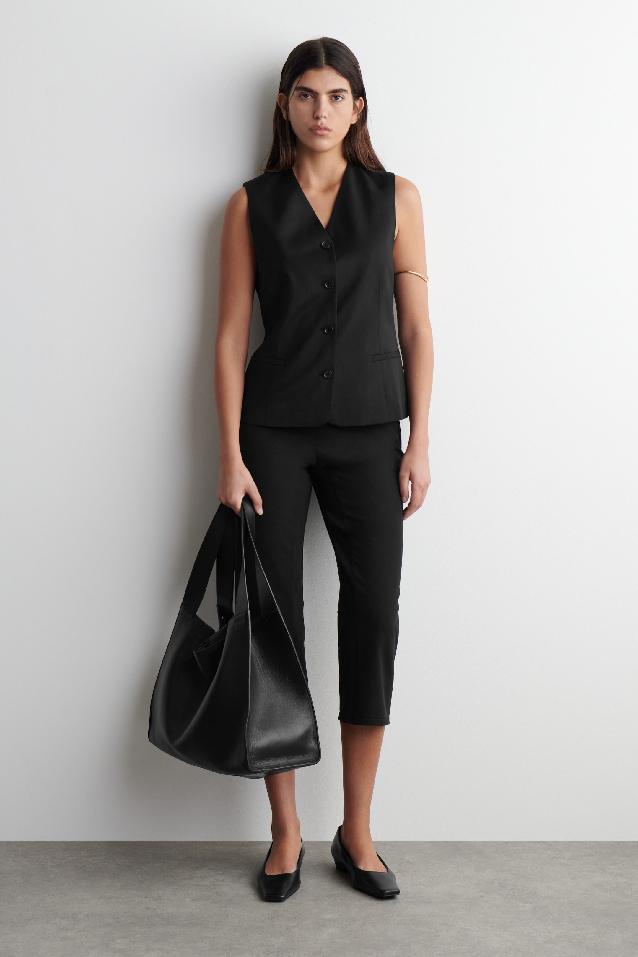 TAILORED WOOL VEST