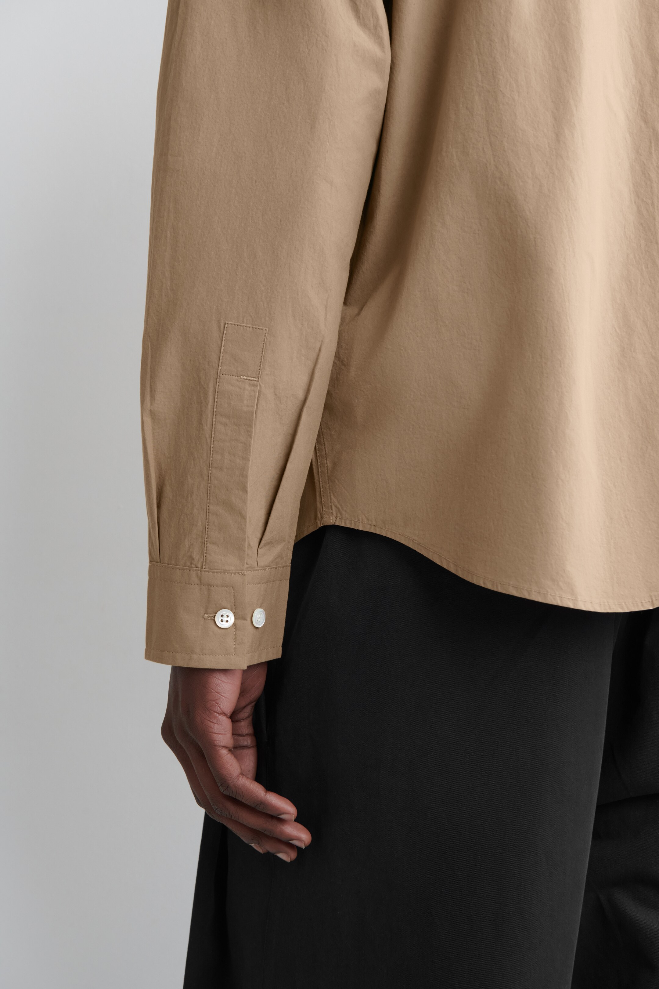 View larger image: RELAXED PIMA COTTON-POPLIN SHIRT - BEIGE - Men | H&M GB 6