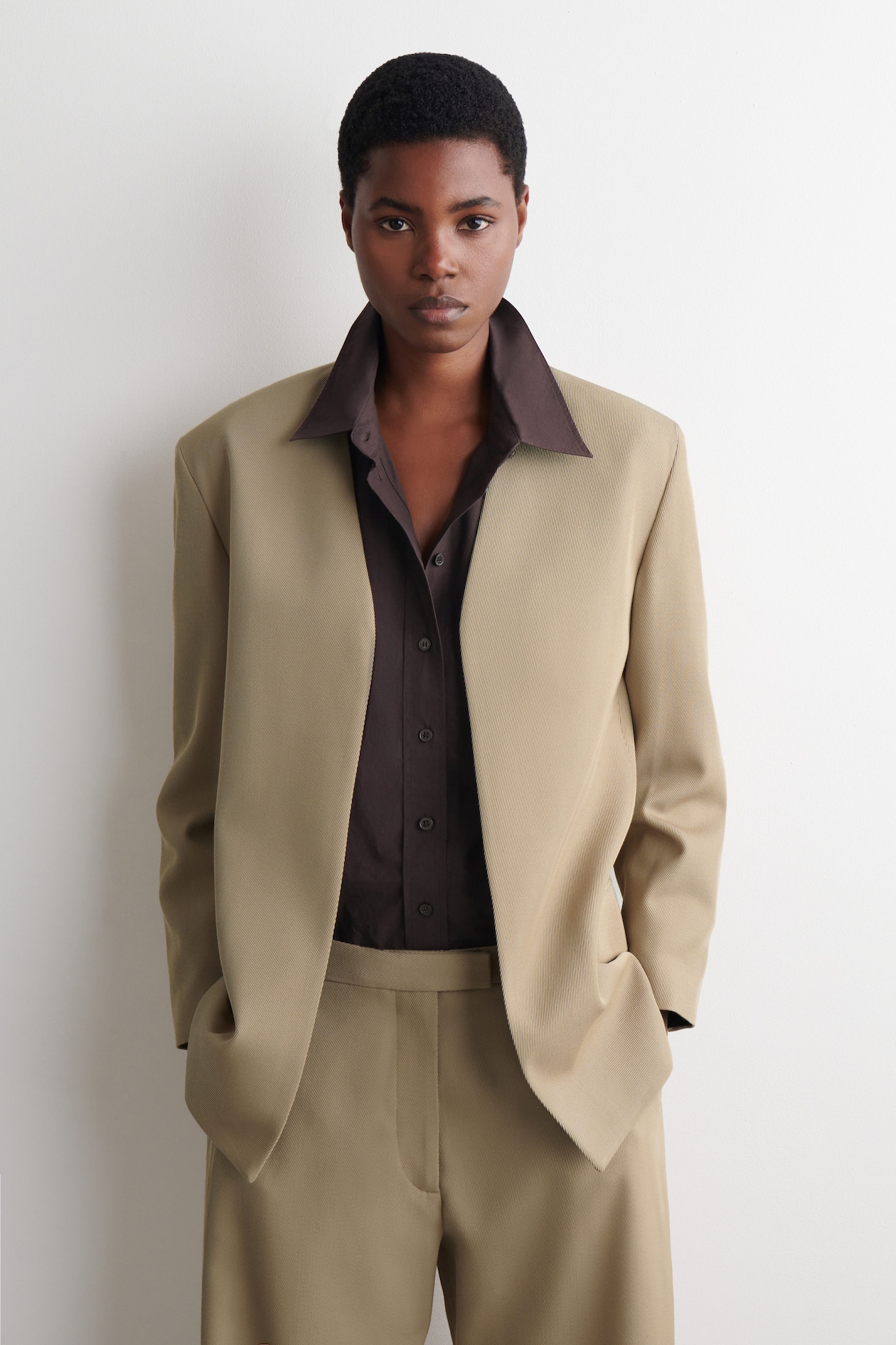 COLLARLESS WOOL-TWILL BLAZER