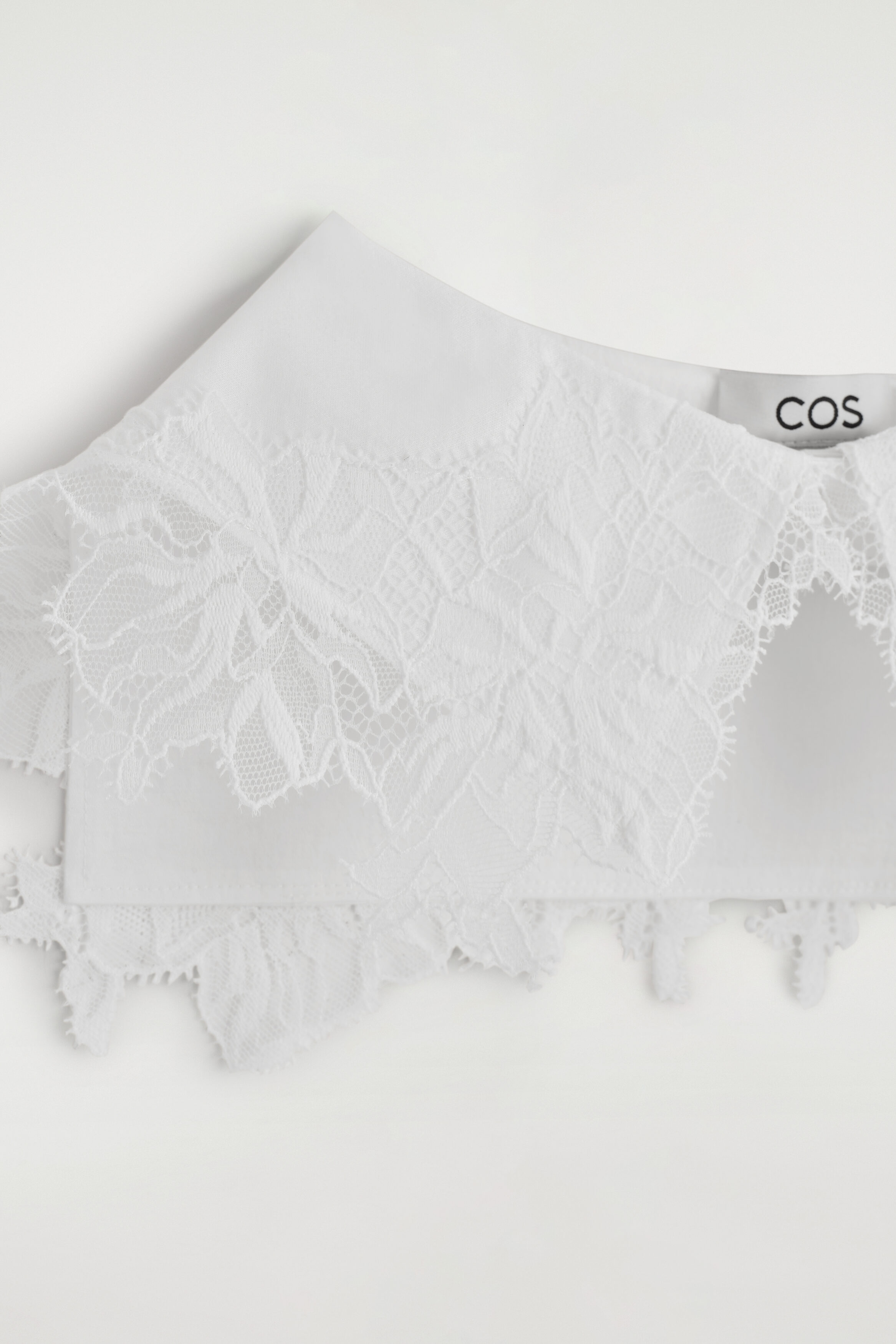 LACE-DETAIL COLLAR - thumbnail 3