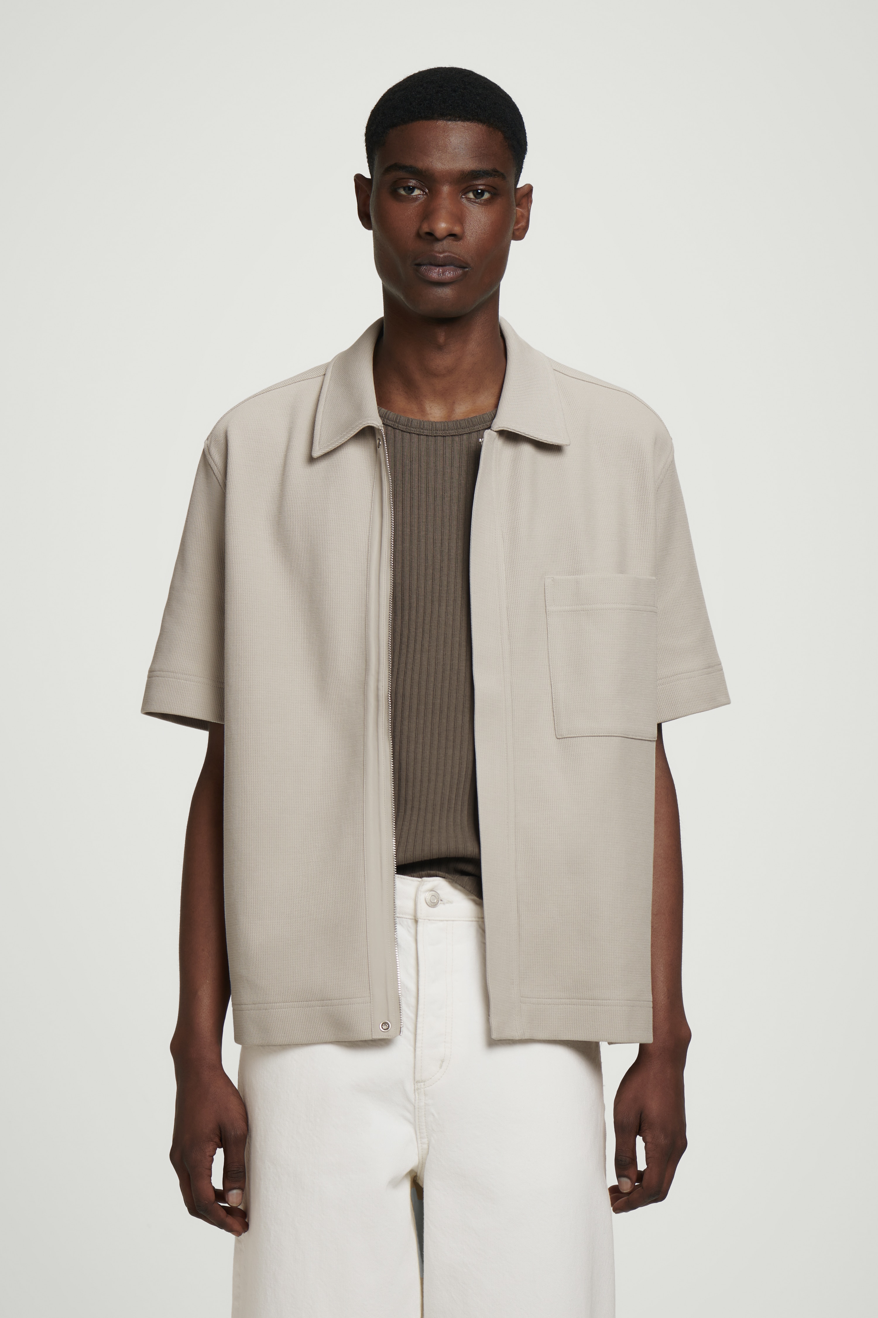 BAWEŁNIANA KOSZULA ZAPINANA NA ZAMEK - JASNY SZAROBRĄZOWY/CZARNY