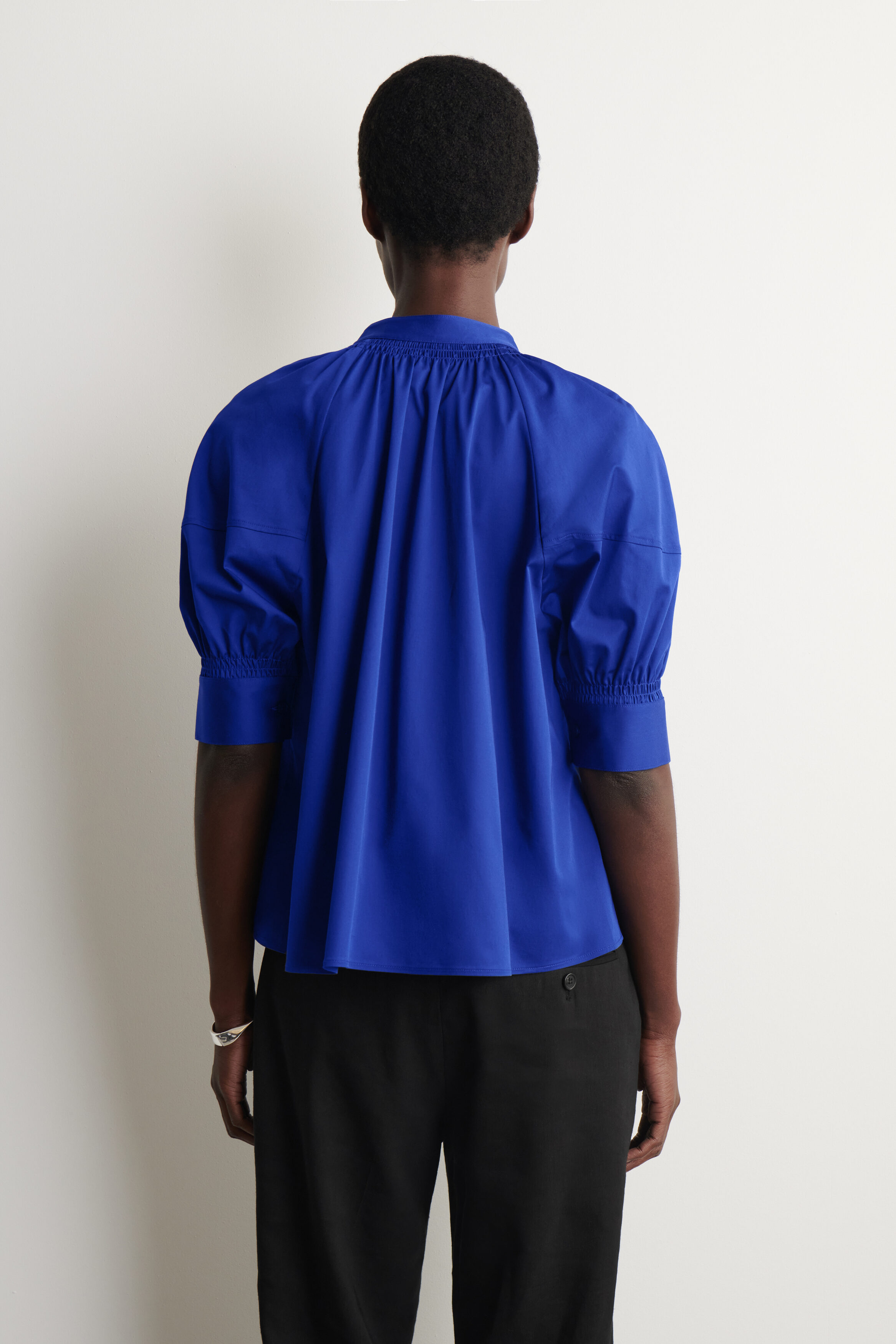 SMOCKED PUFF-SLEEVE BLOUSE - BLUE | COS