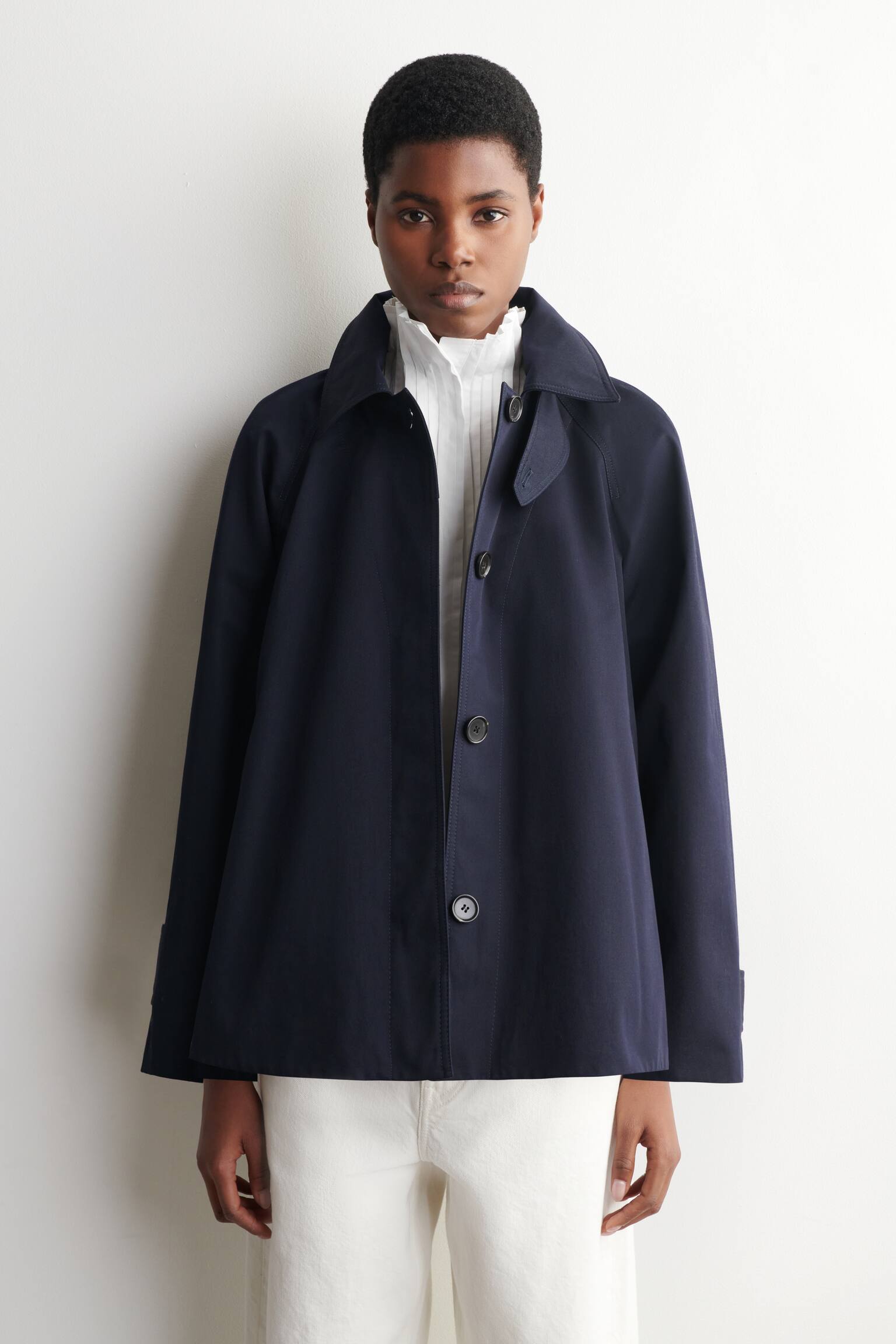 Casaco evasê em sarja de algodão - AZUL-MARINHO/Caqui - 8