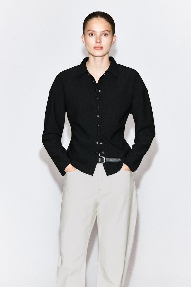 WAISTED CREPE-JERSEY SHIRT — BLACK