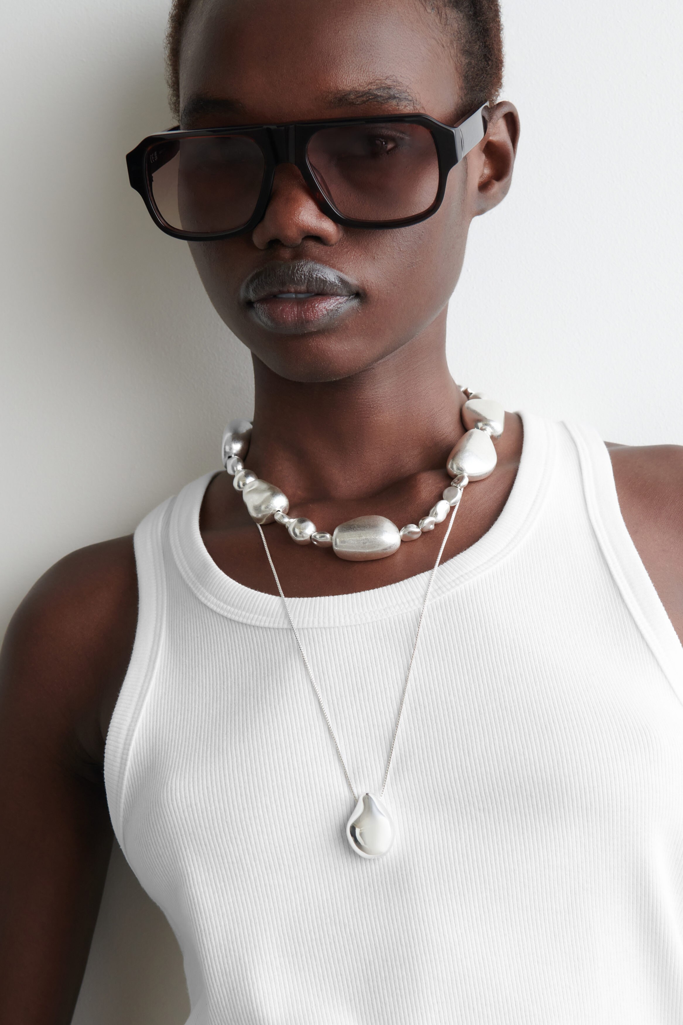 完売品 COS スクープネック リブニットタンクトップ ホワイト 3