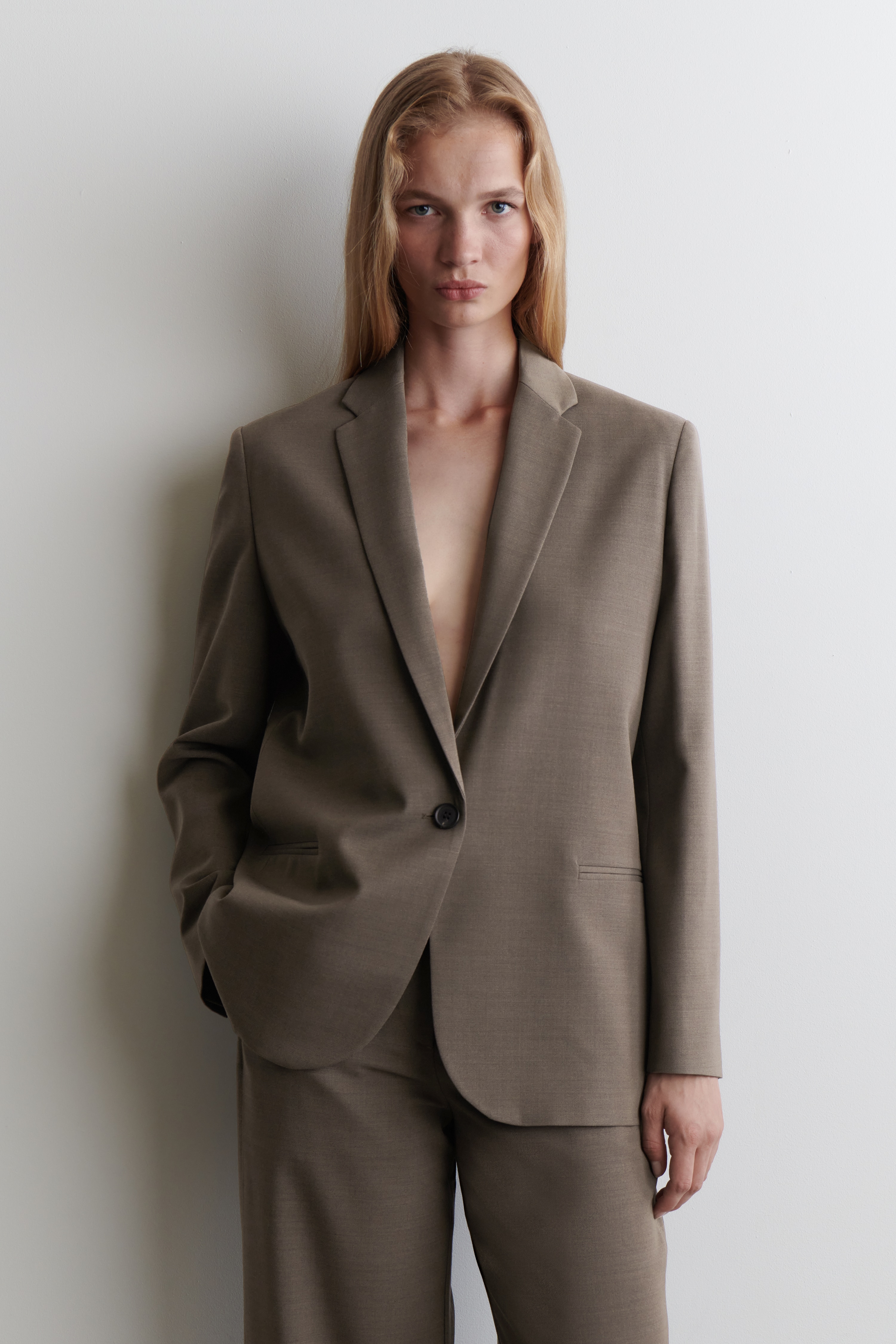 MARYNARKA JEDNORZĘDOWA Z WEŁNĄ - BRĄZOWY/CZARNY