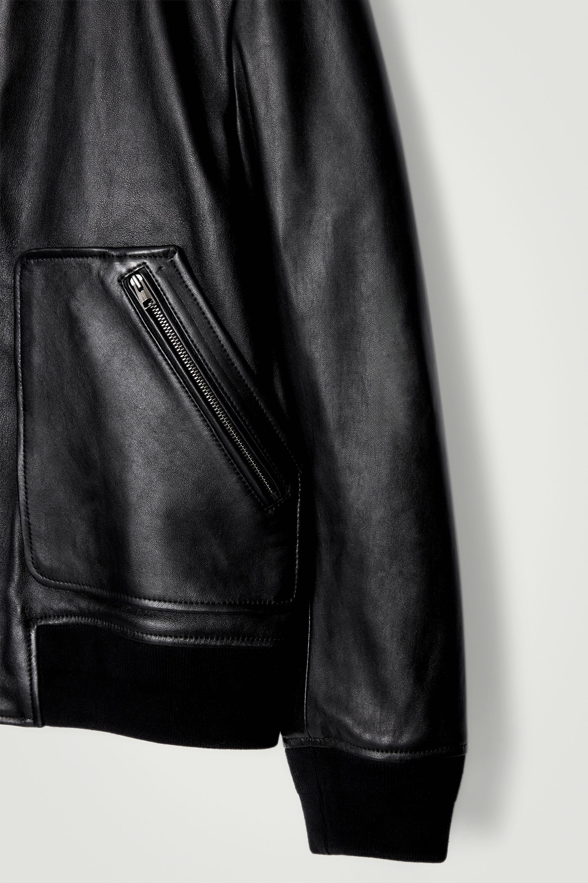 LEATHER BOMBER JACKET - BLACK | COS DE
