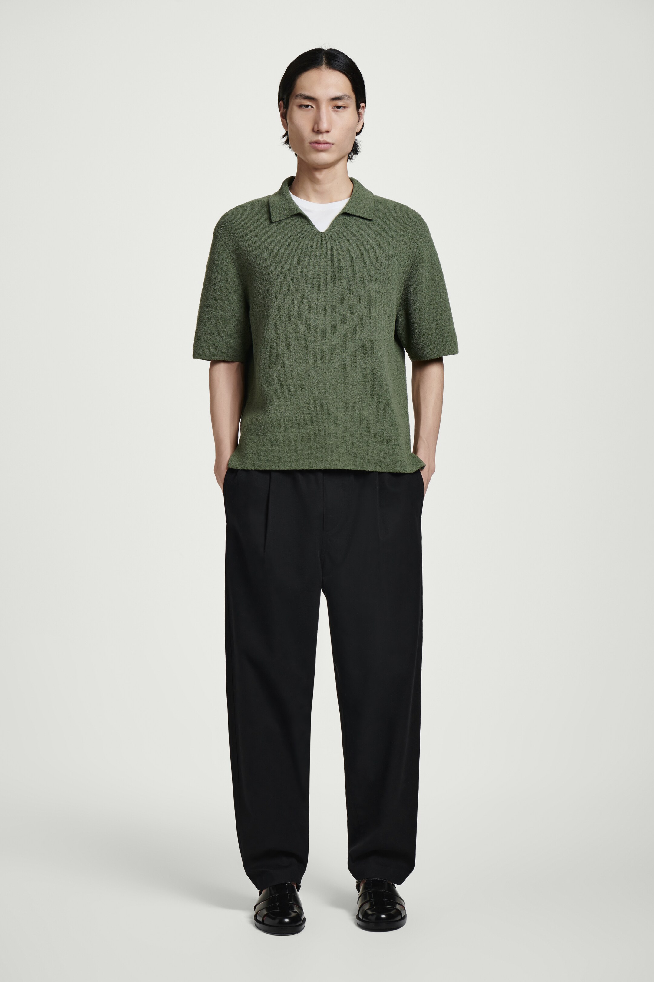 Grösseres Bild ansehen: POLOSHIRT AUS BOUCLÉ-STRICK MIT OFFENEM KRAGEN - GRÜN - HERREN | H&M CH 3