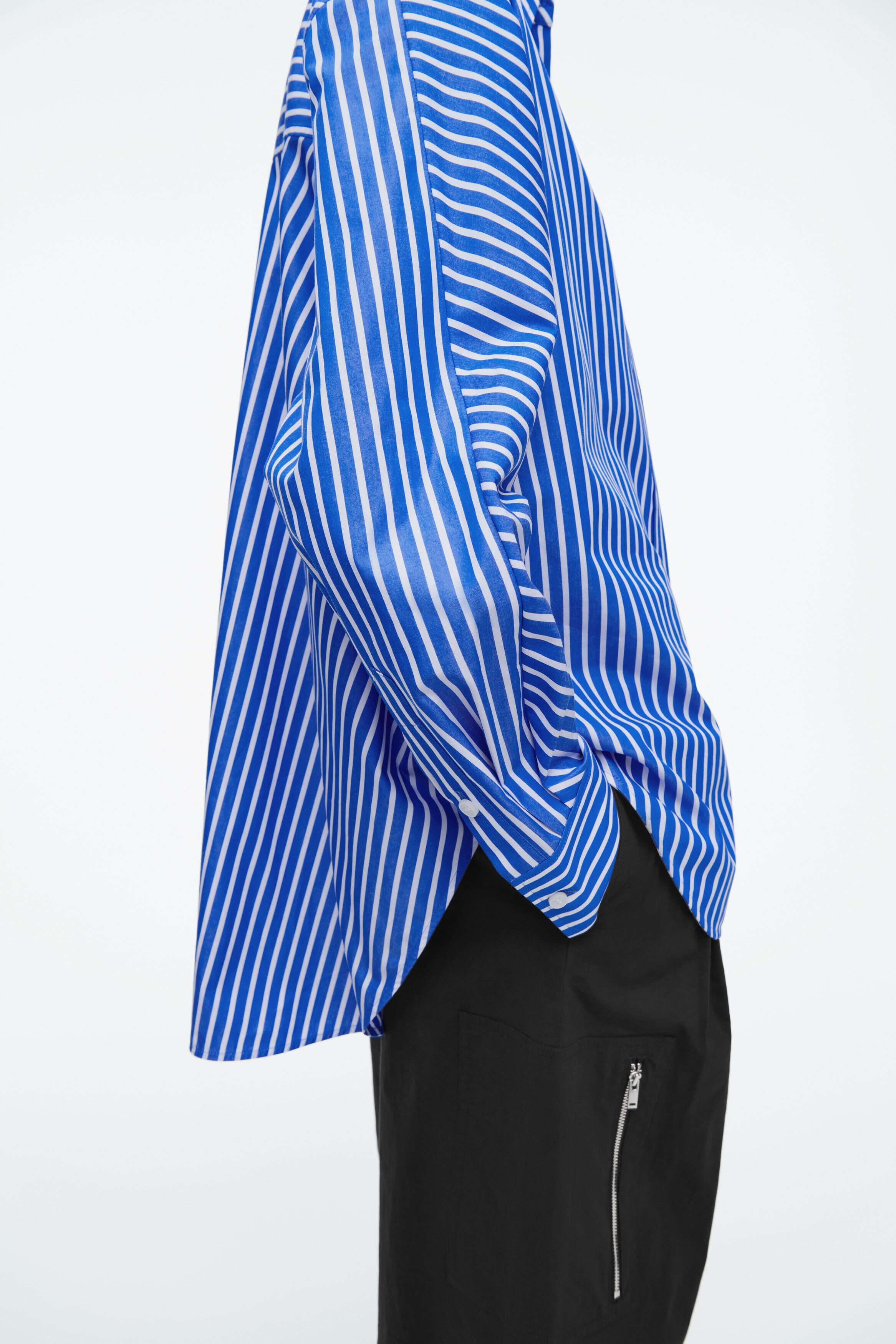 RELAXED COTTON SHIRT - BLUE / WHITE / STRIPED | COS