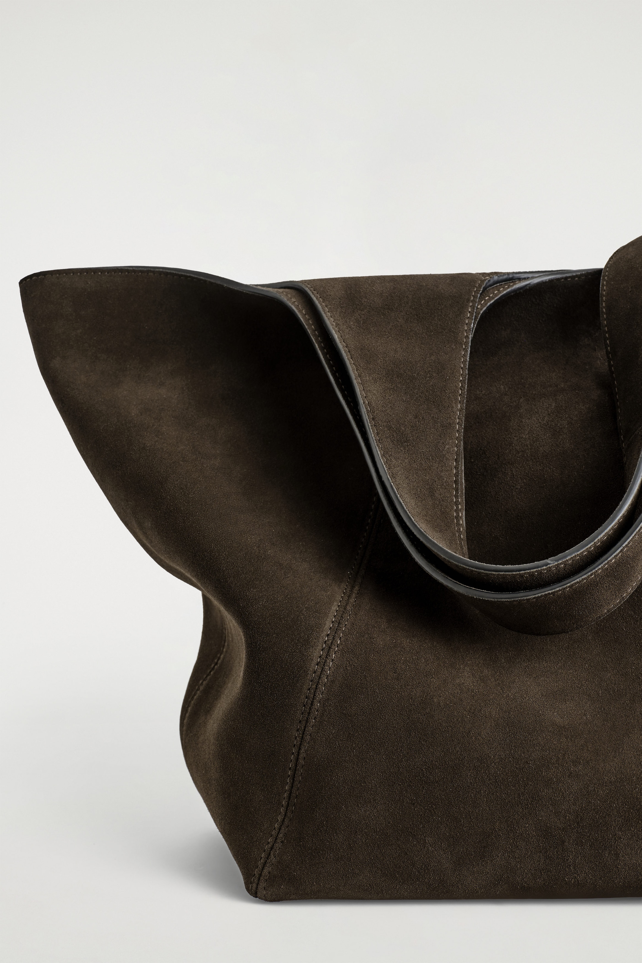 SCULPTED TOTE BAG - SUEDE