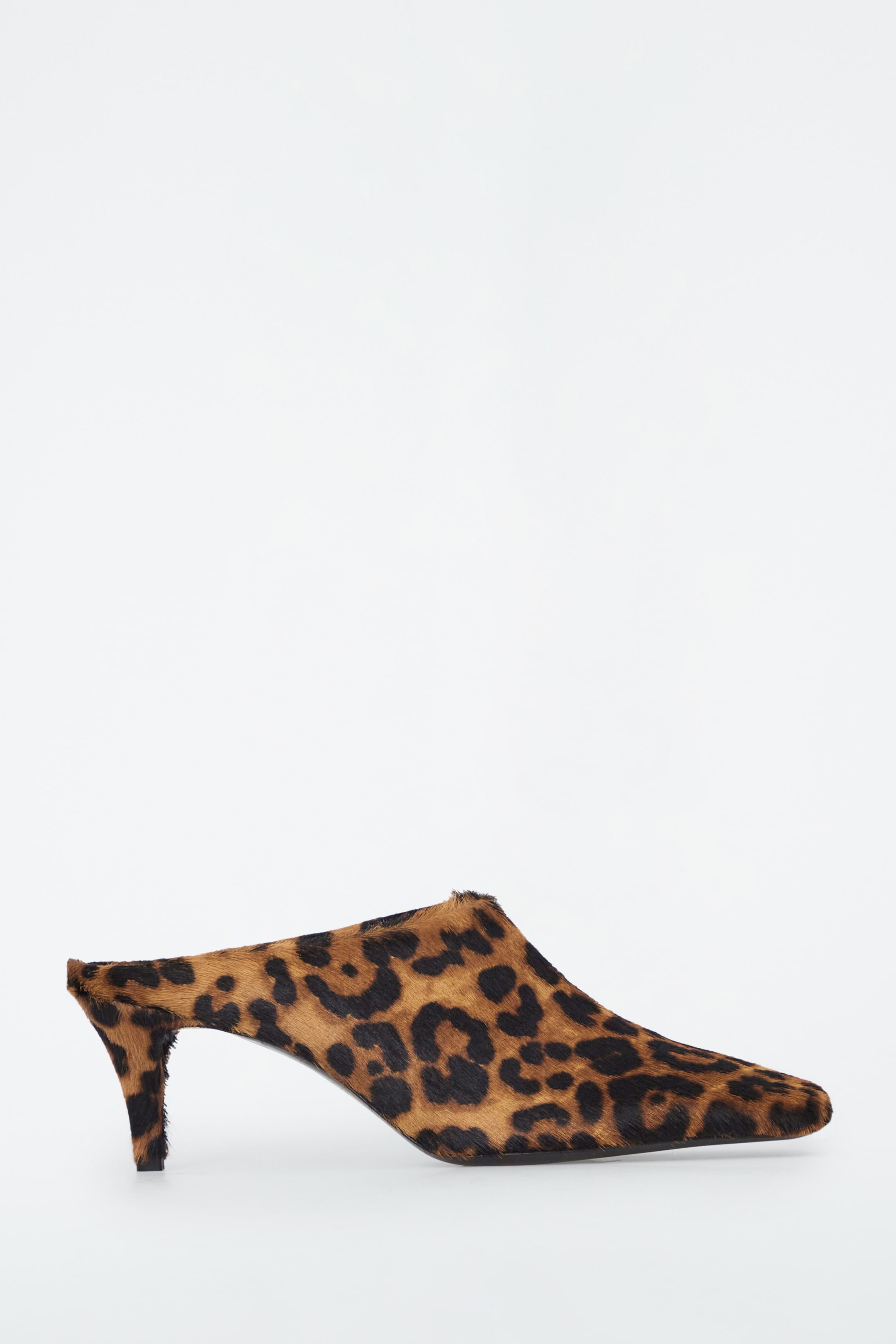 Agrandir l'image: MULES À BOUT CARRÉ LÉOPARD EN CUIR FAÇON POULAIN - LÉOPARD - FEMME | H&M CH 1