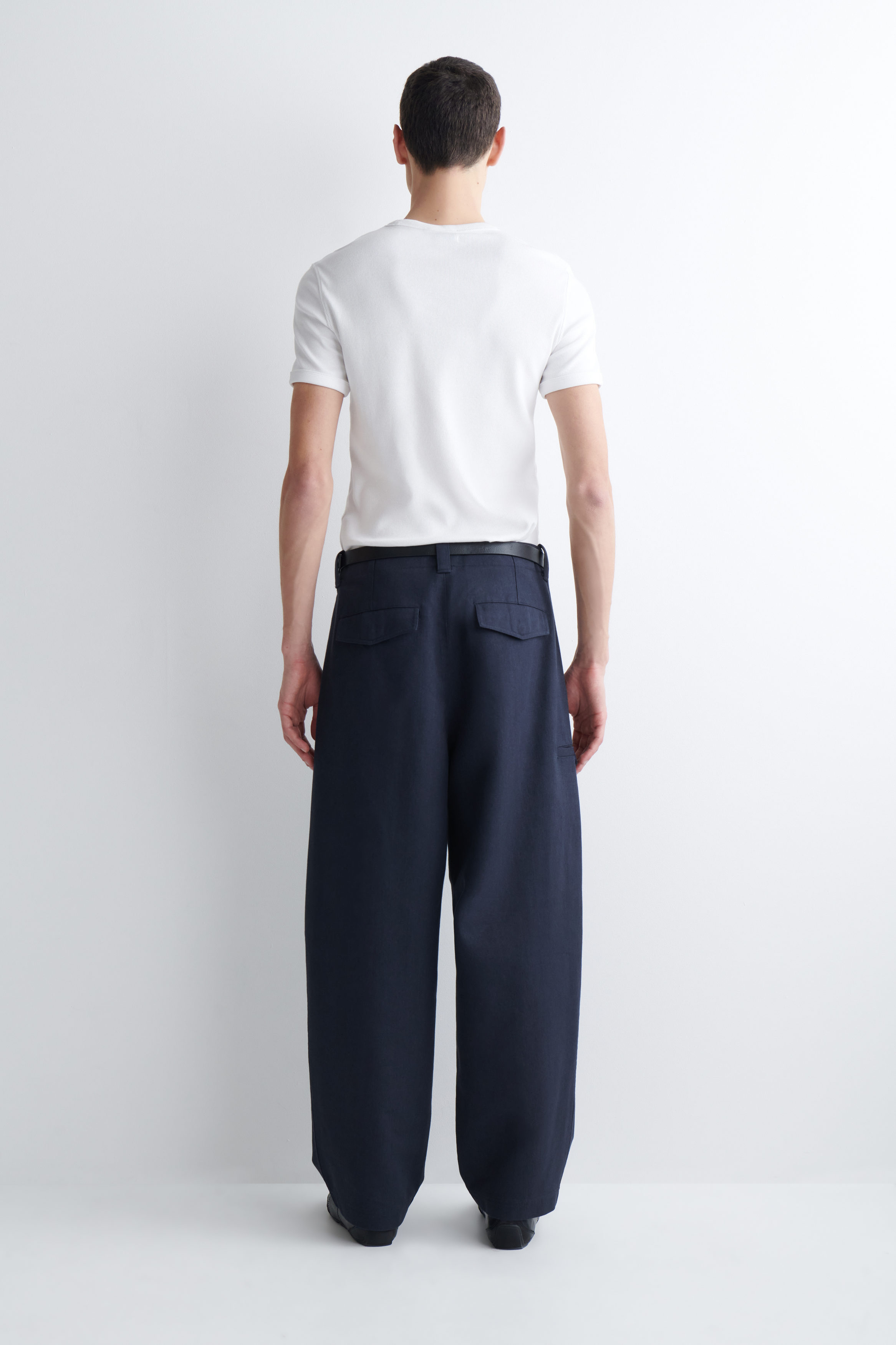 COTTON-BLEND BARREL-LEG UTILITY PANTS - NAVY | COS CA