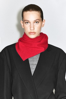 PURE CASHMERE TRIANGLE SCARF — RED 1