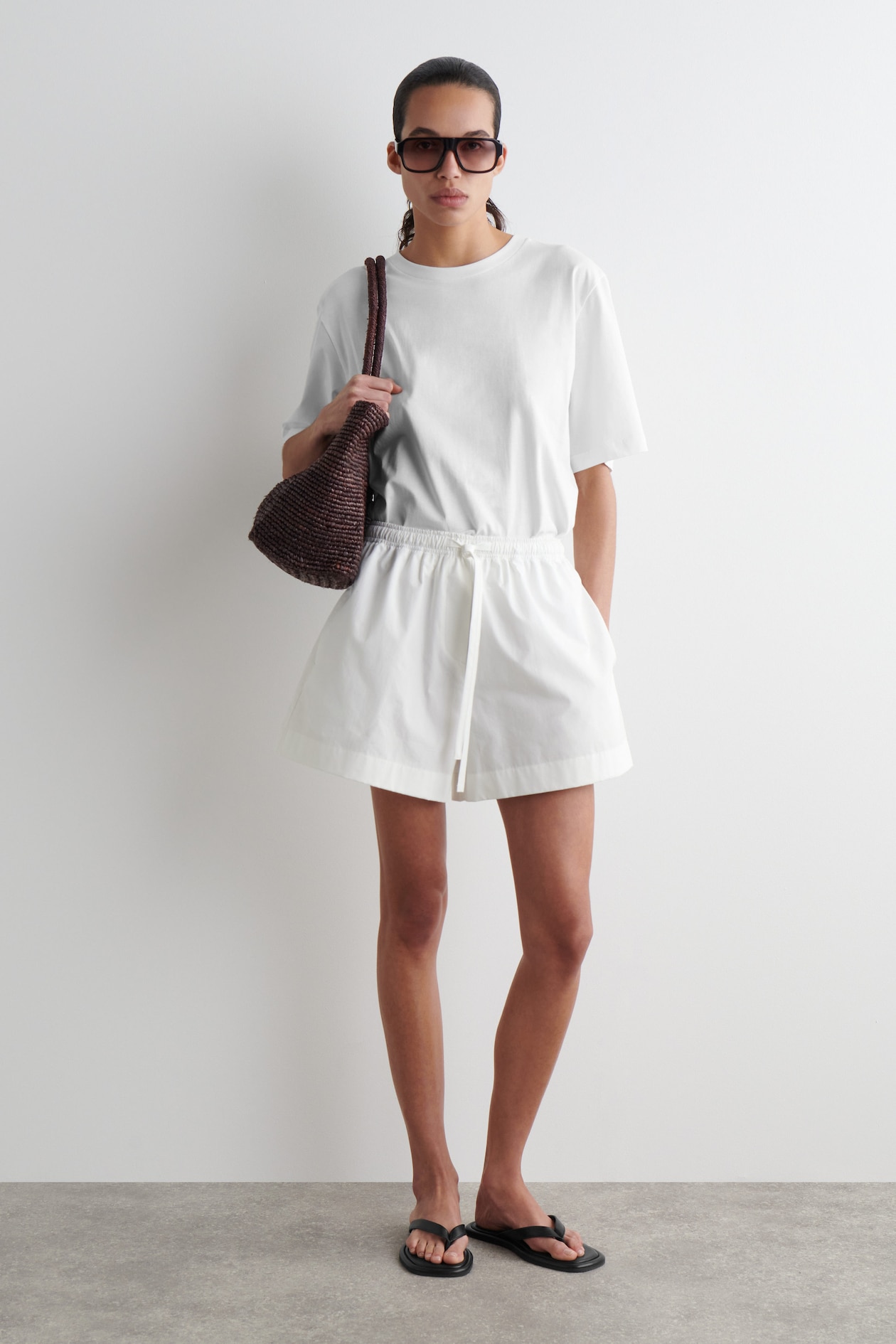 SHORTS IN COTONE CON COULISSE - BIANCO | COS IT