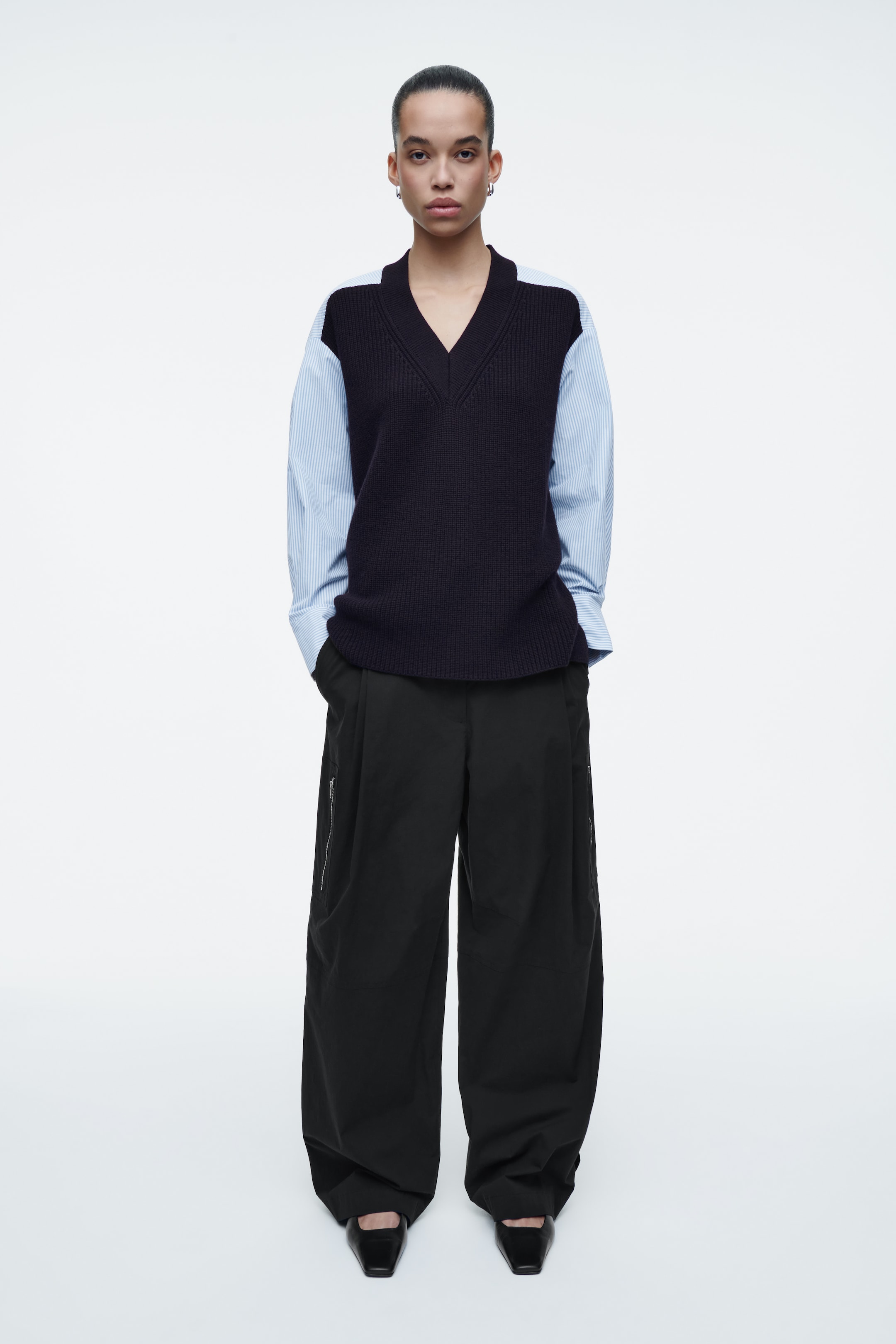 Grösseres Bild ansehen: DEKONSTRUIERTER WOLLPULLOVER MIT POPELINE - NAVYBLAU/GESTREIFT - DAMEN | H&M CH 6