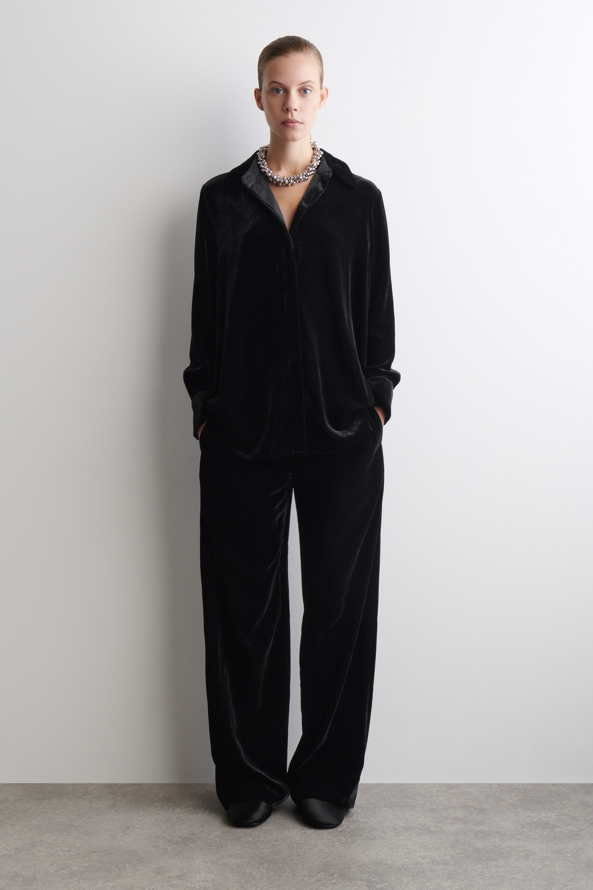 VELVET SHIRT - BLACK | COS US
