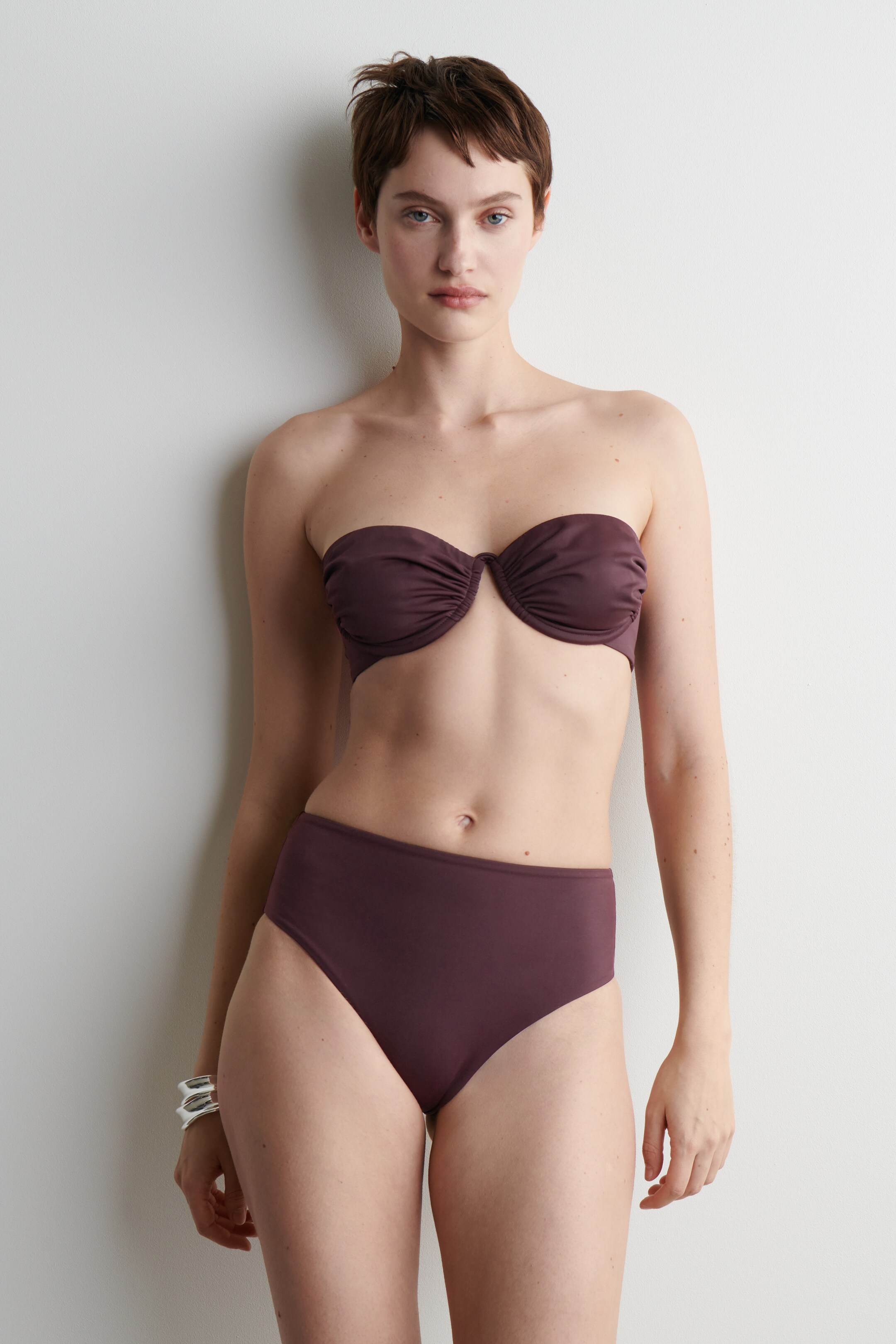 Ingrandisci l'immagine: HIGH-WAISTED BIKINI BRIEFS - BURGUNDY - DONNA | H&M CH 2