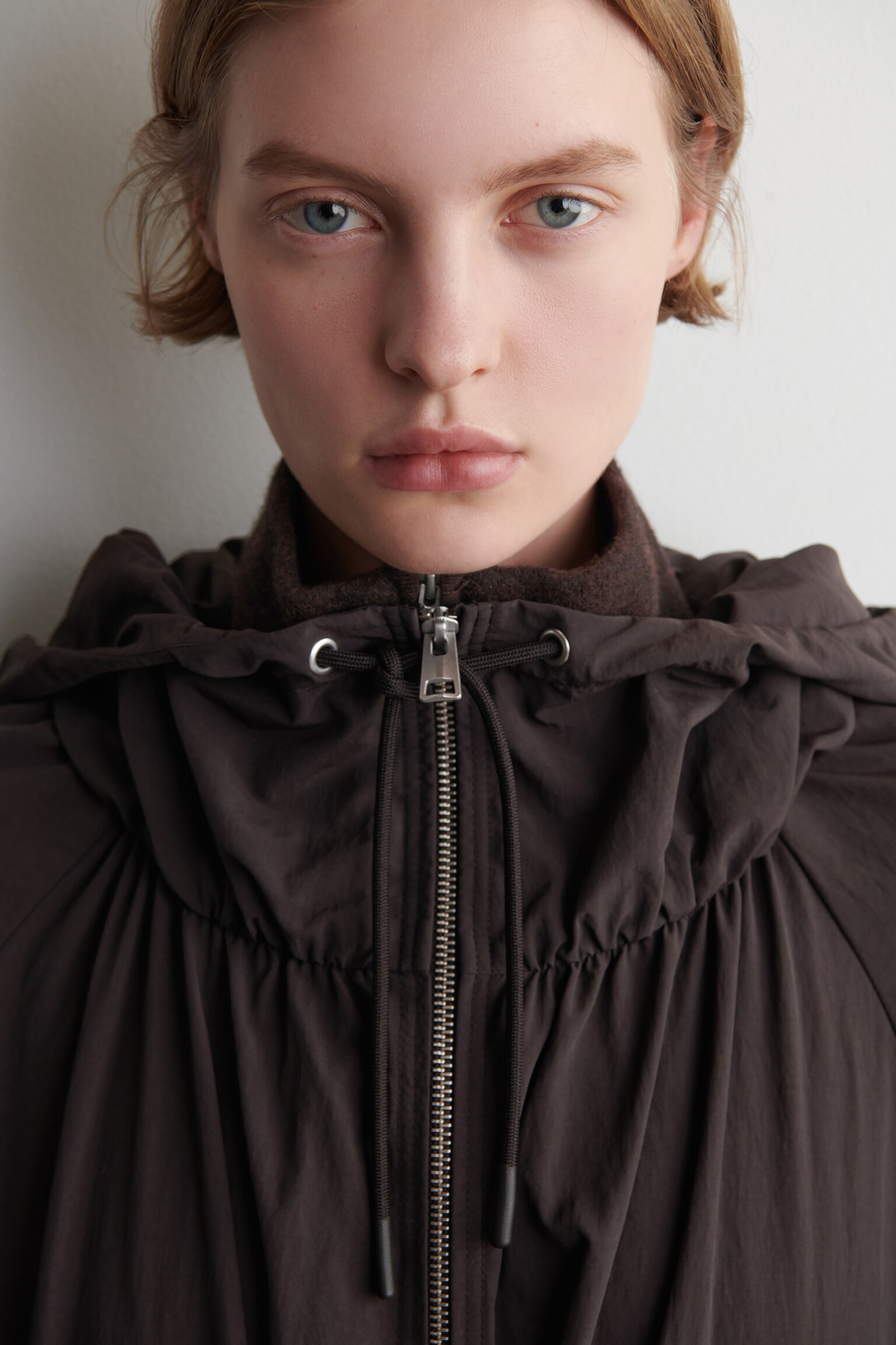 TECHNICAL HOODED PARKA JACKET - DARK BROWN/DARK RED - 5