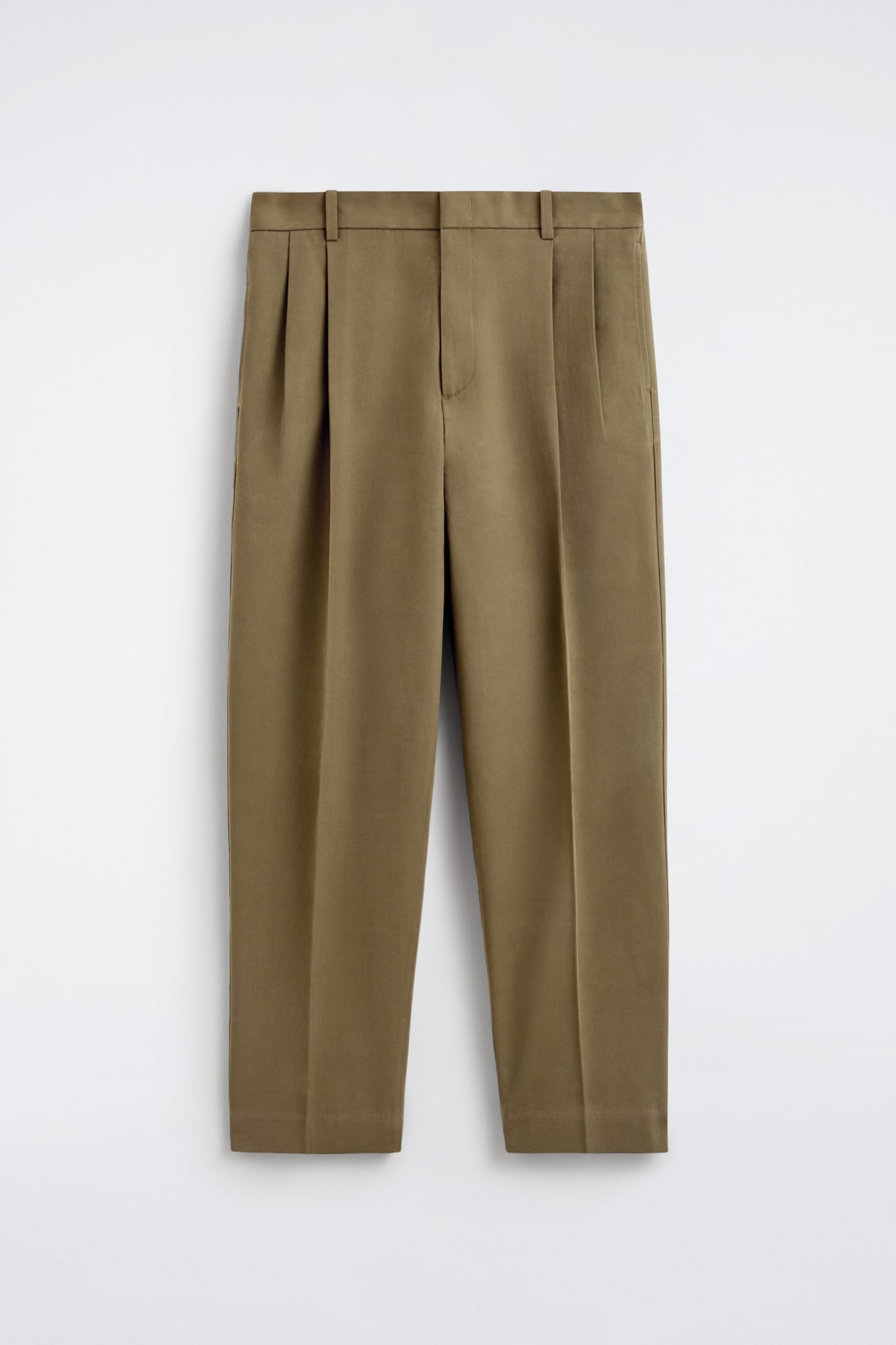 PLEATED RELAXED-FIT TAPERED PANTS