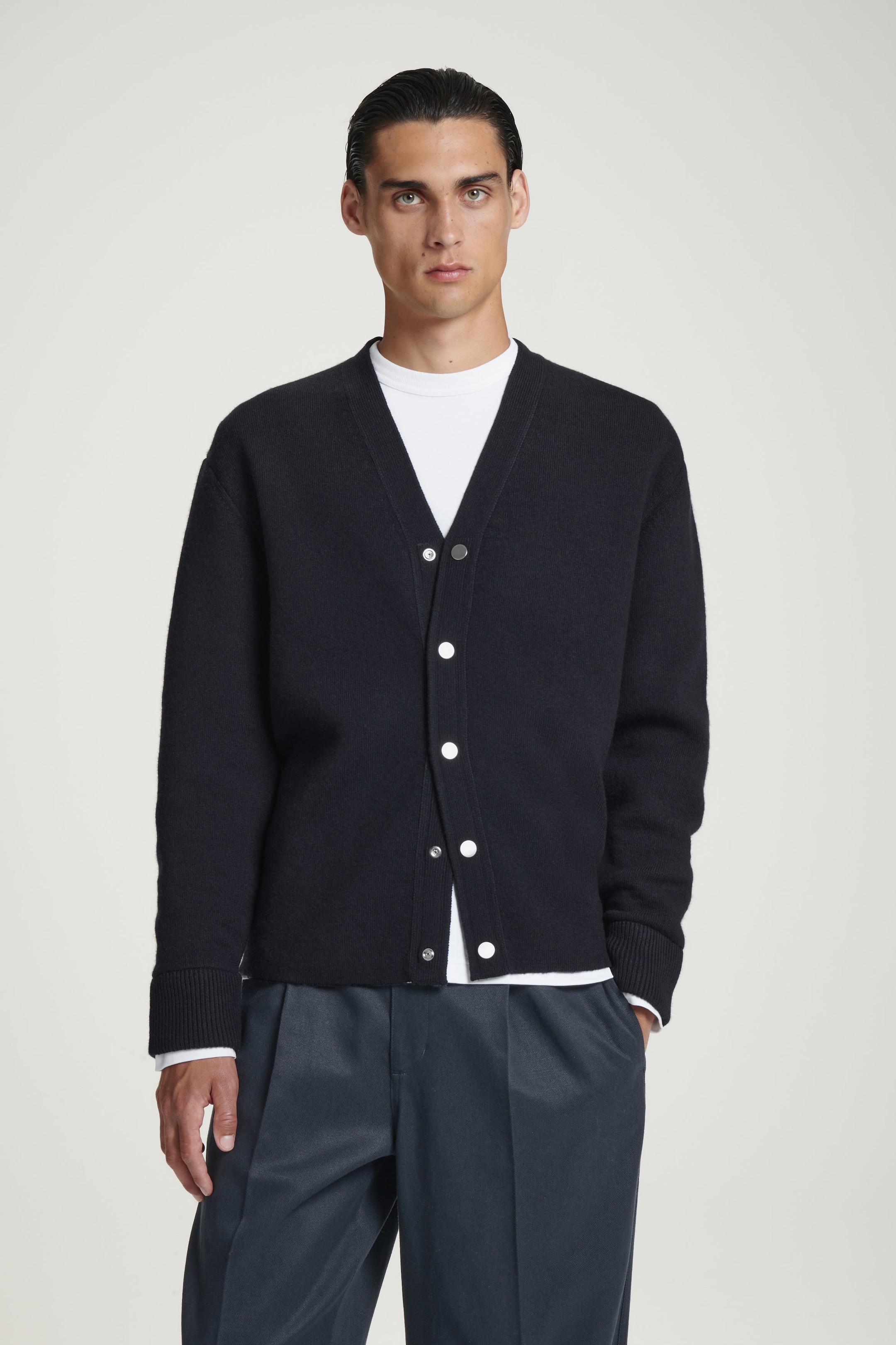 DOUBLE-FACED WOOL V-NECK CARDIGAN