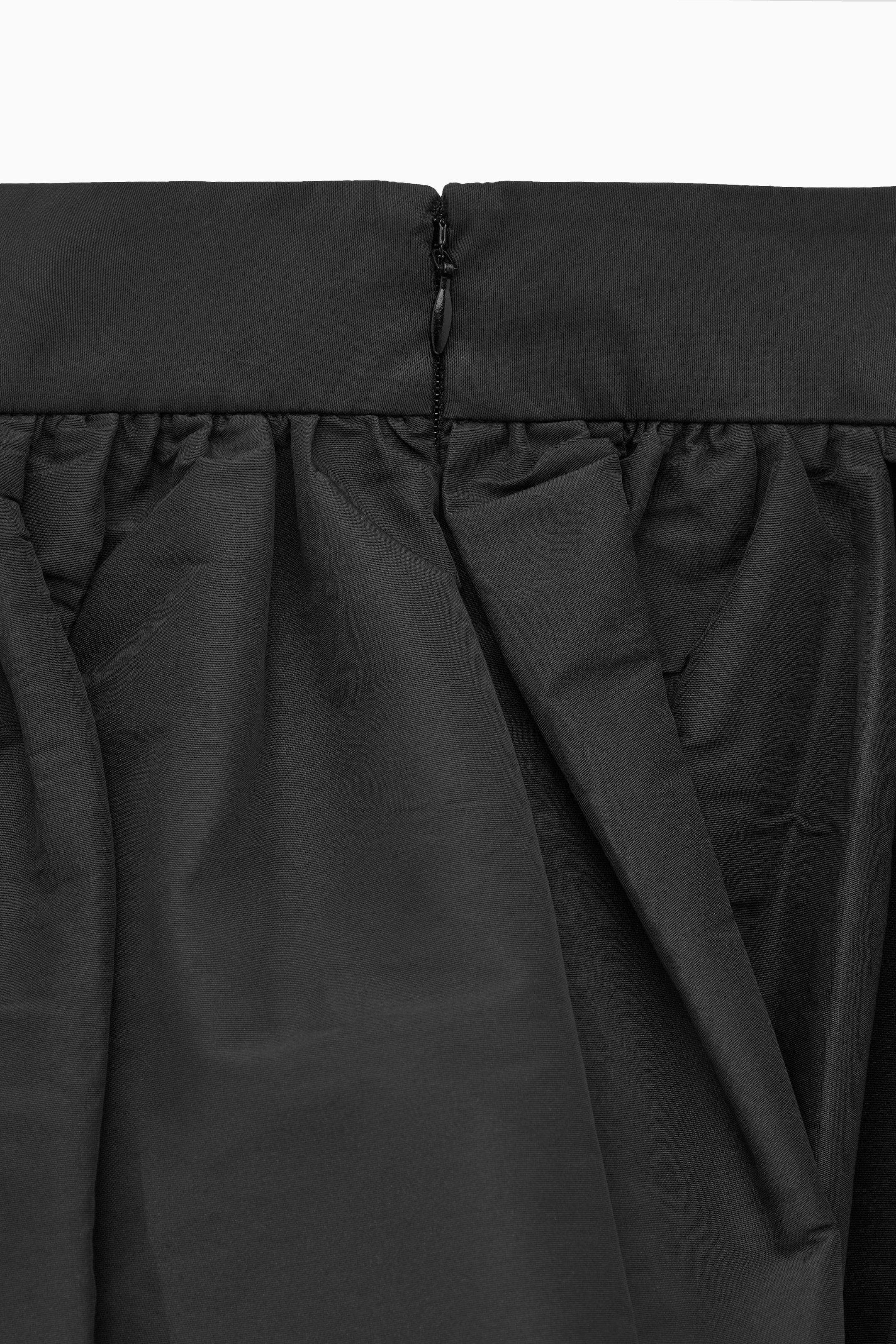 StillMedia/DescriptiveDetail