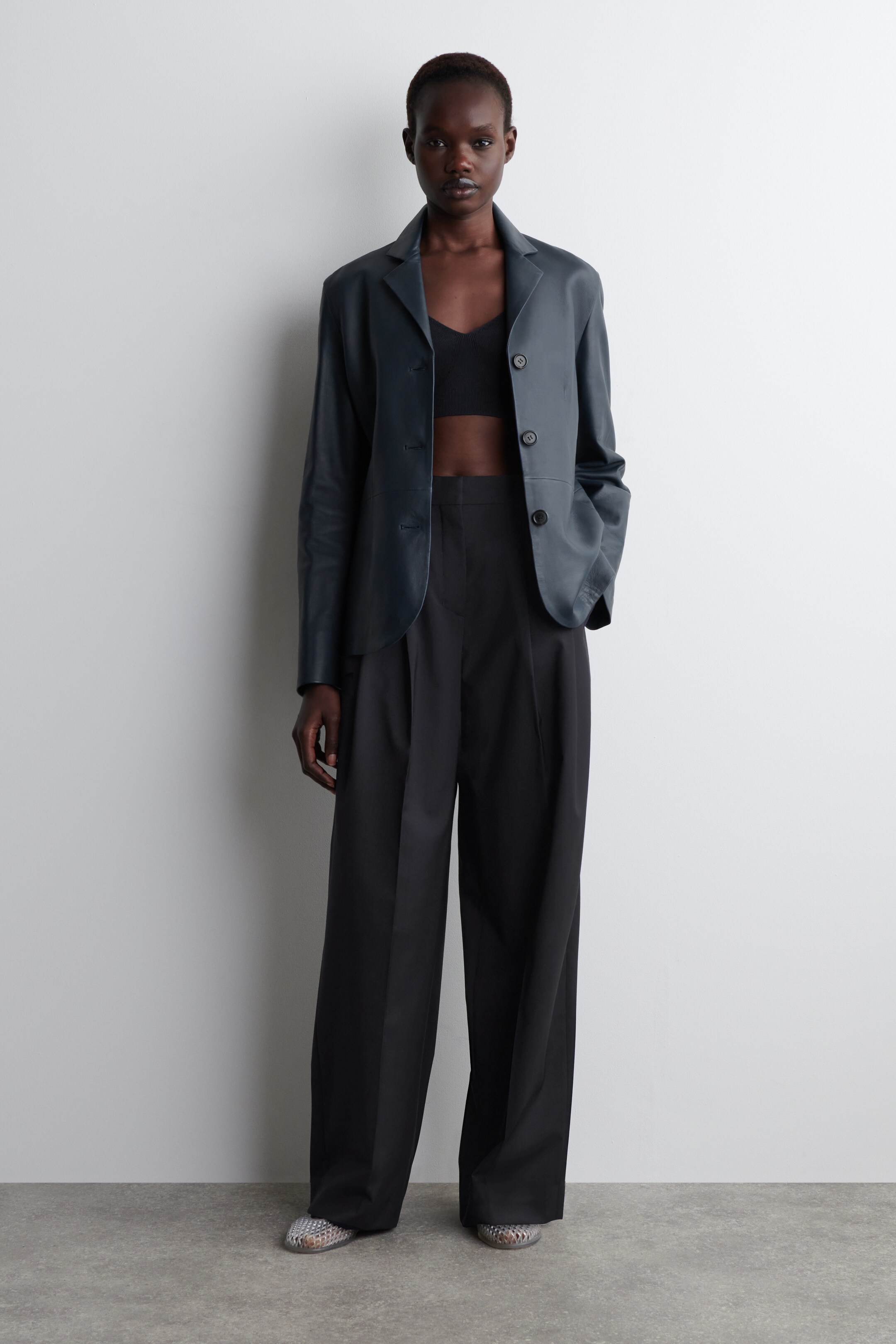 Grösseres Bild ansehen: STRICK-BRALETTE AUS BAUMWOLLE - NAVYBLAU - DAMEN | H&M CH 4