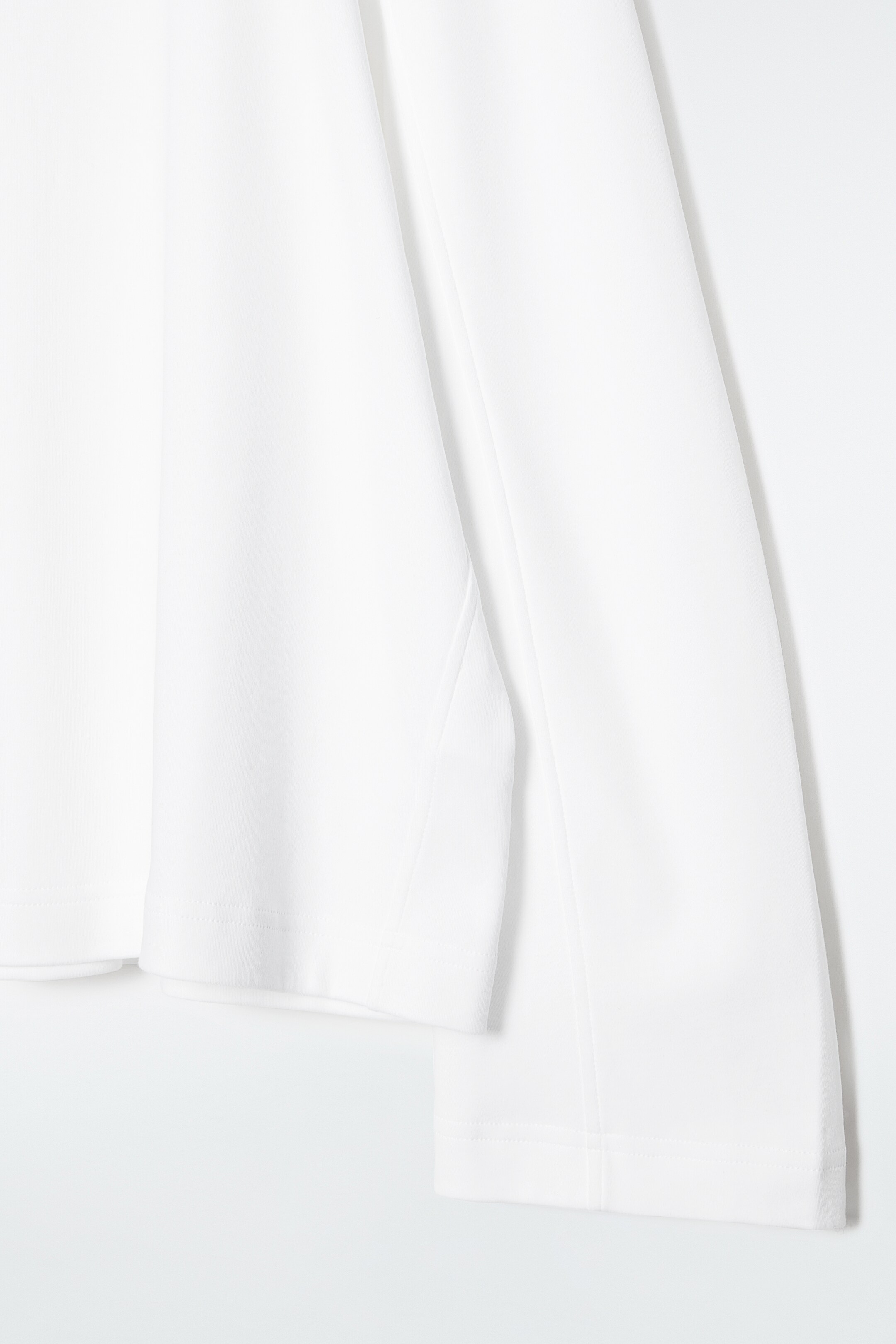 Ingrandisci l'immagine: REGULAR LONG-SLEEVED T-SHIRT - WHITE - DONNA | H&M CH 2