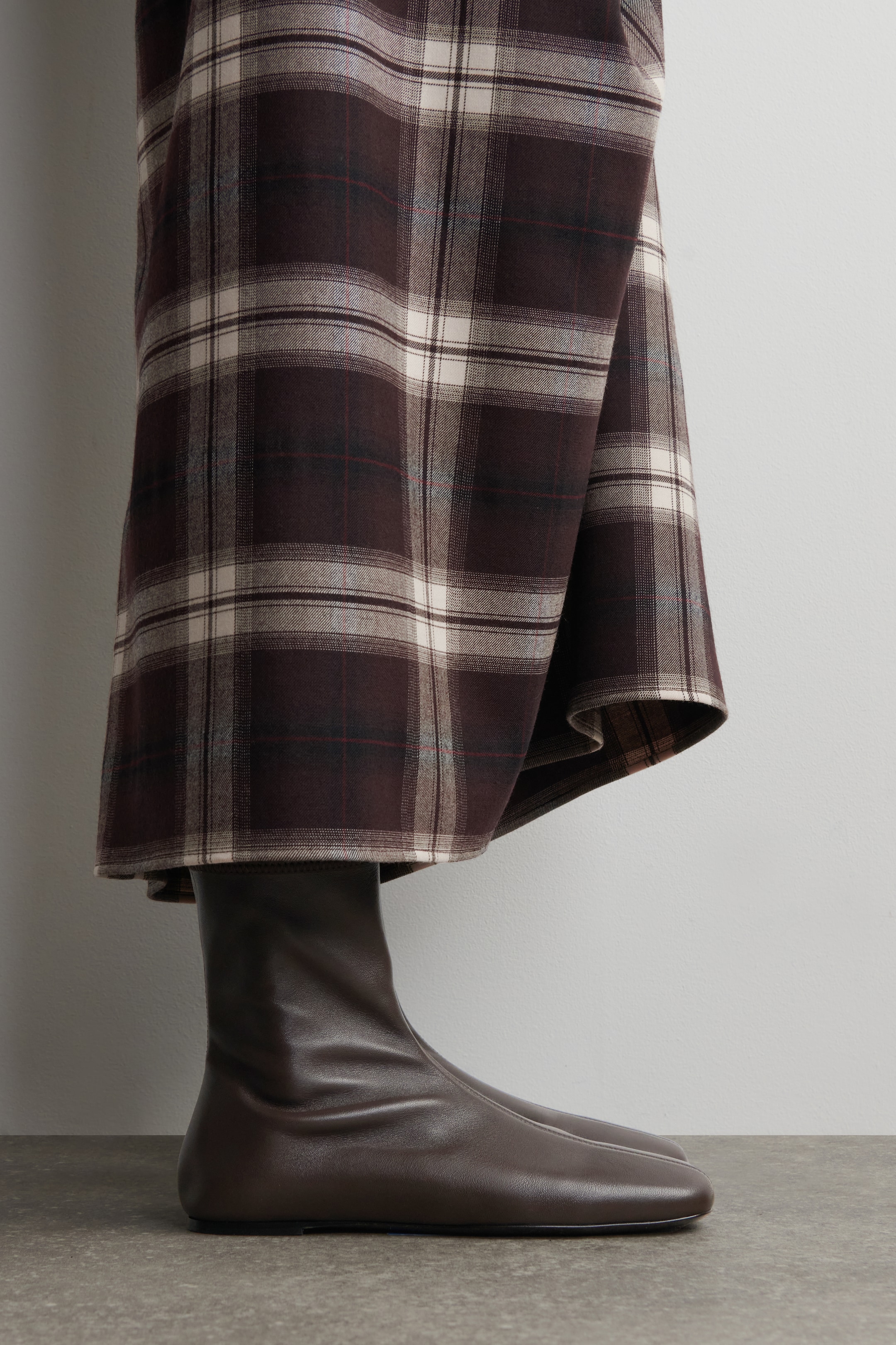 Nagyobb kép megtekintése: LEATHER SOCK BOOTS - SÖTÉTBARNA - NŐI | H&M HU 3