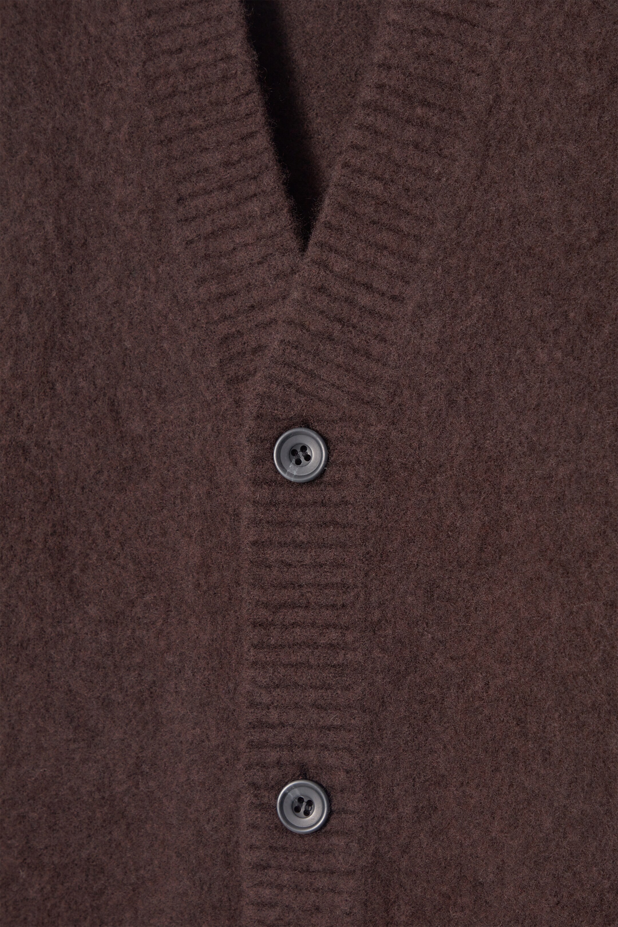 Agrandir l'image: CARDIGAN À COL EN V EN LAINE BROSSÉE - BRUN FONCÉ - HOMME | H&M BE 2