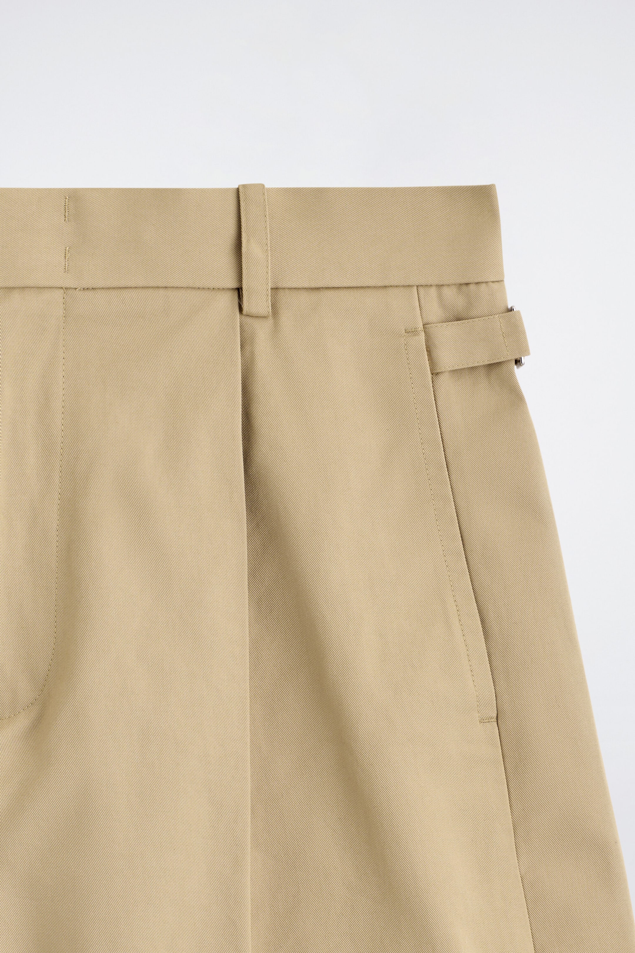 StillMedia/DescriptiveDetail