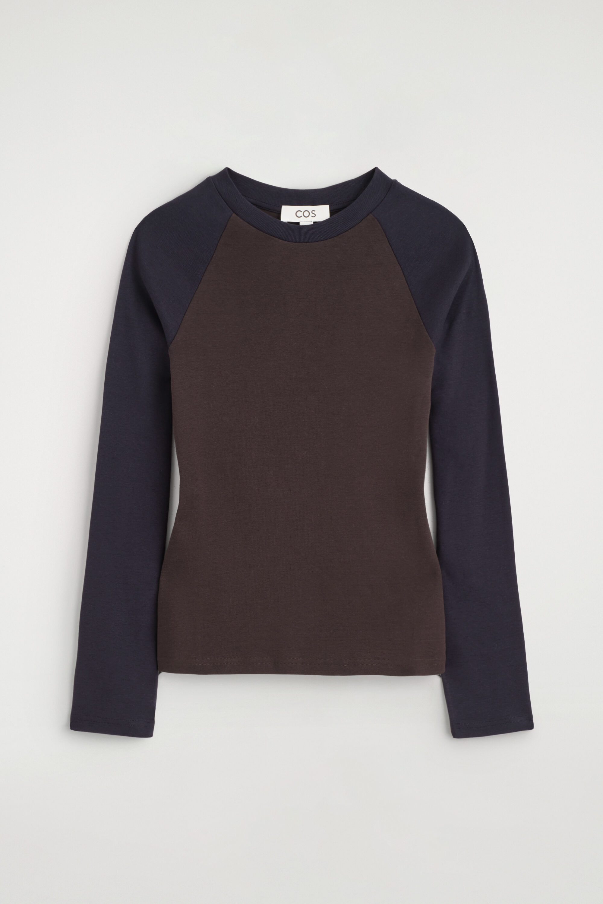 Long-sleeved Cotton Raglan T-shirt