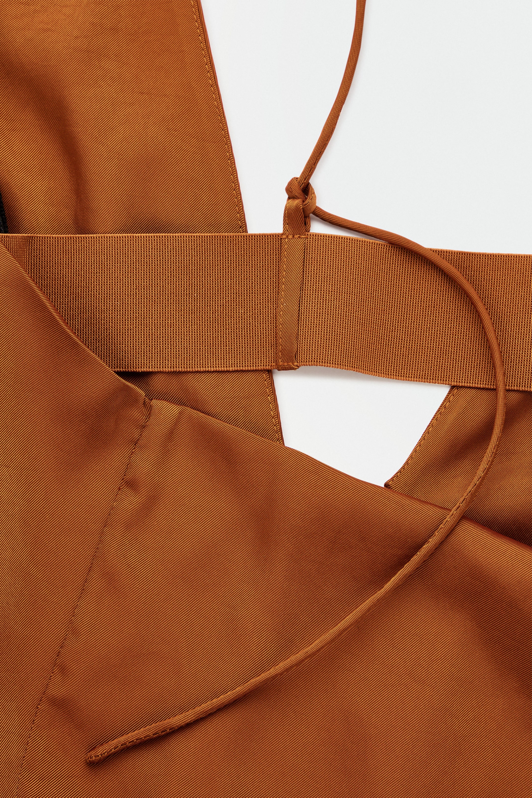 StillMedia/DescriptiveDetail