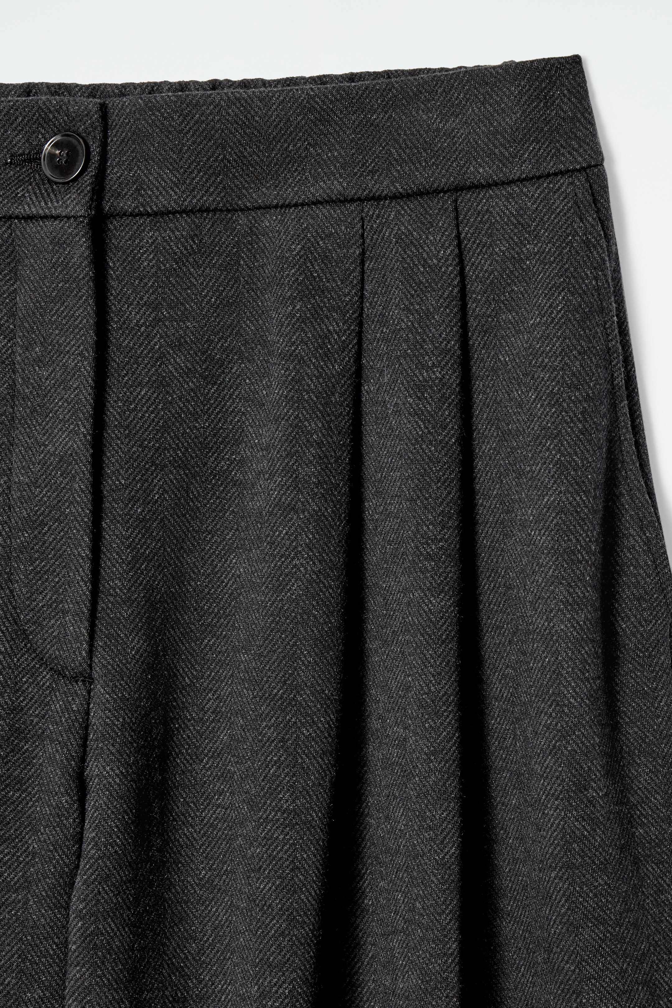 View larger image: PLEATED WIDE-LEG HERRINGBONE TROUSERS - CHARCOAL - Ladies | H&M GB 2