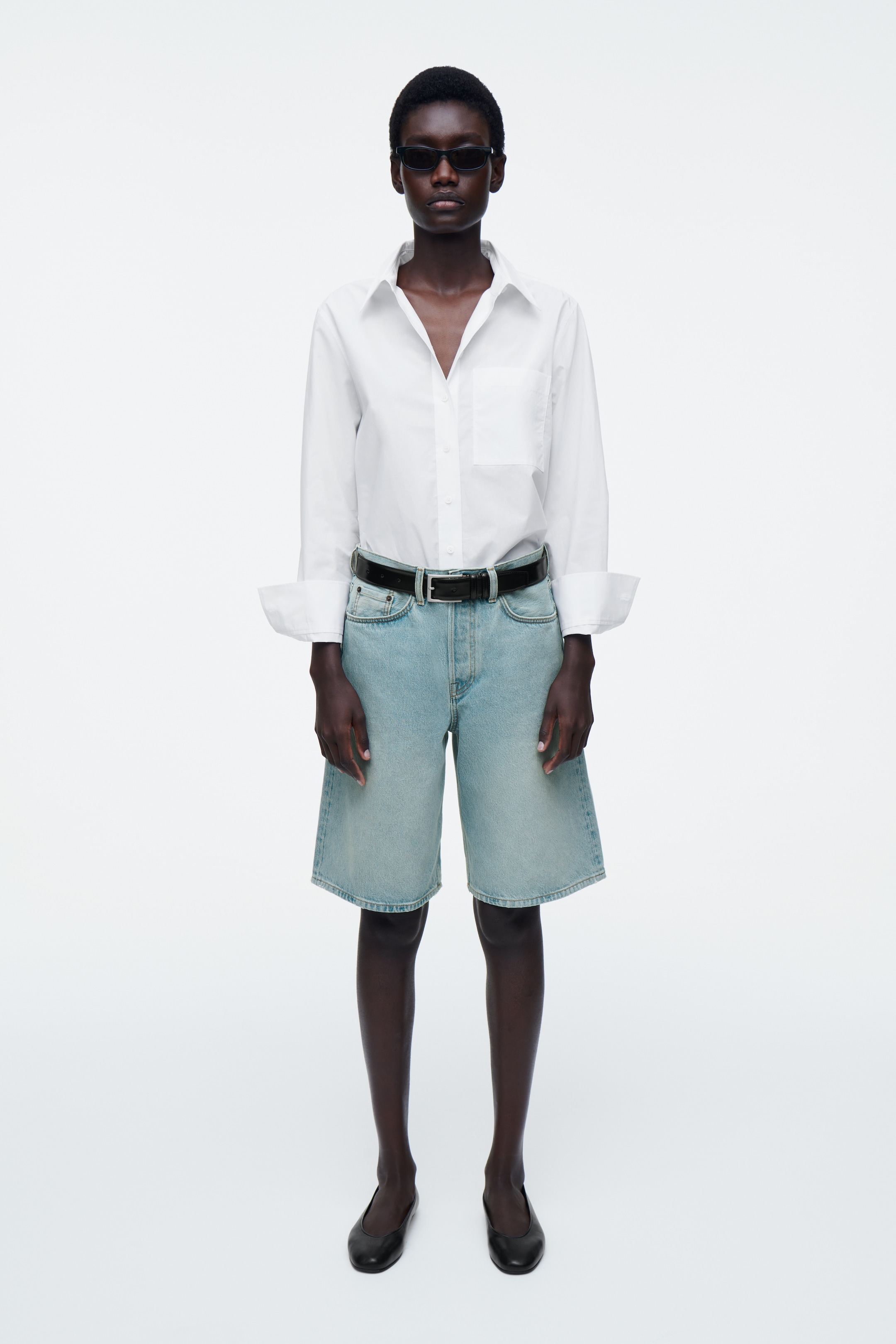 Grösseres Bild ansehen: LANGE JEANSSHORTS - HELLBLAU - DAMEN | H&M CH 1