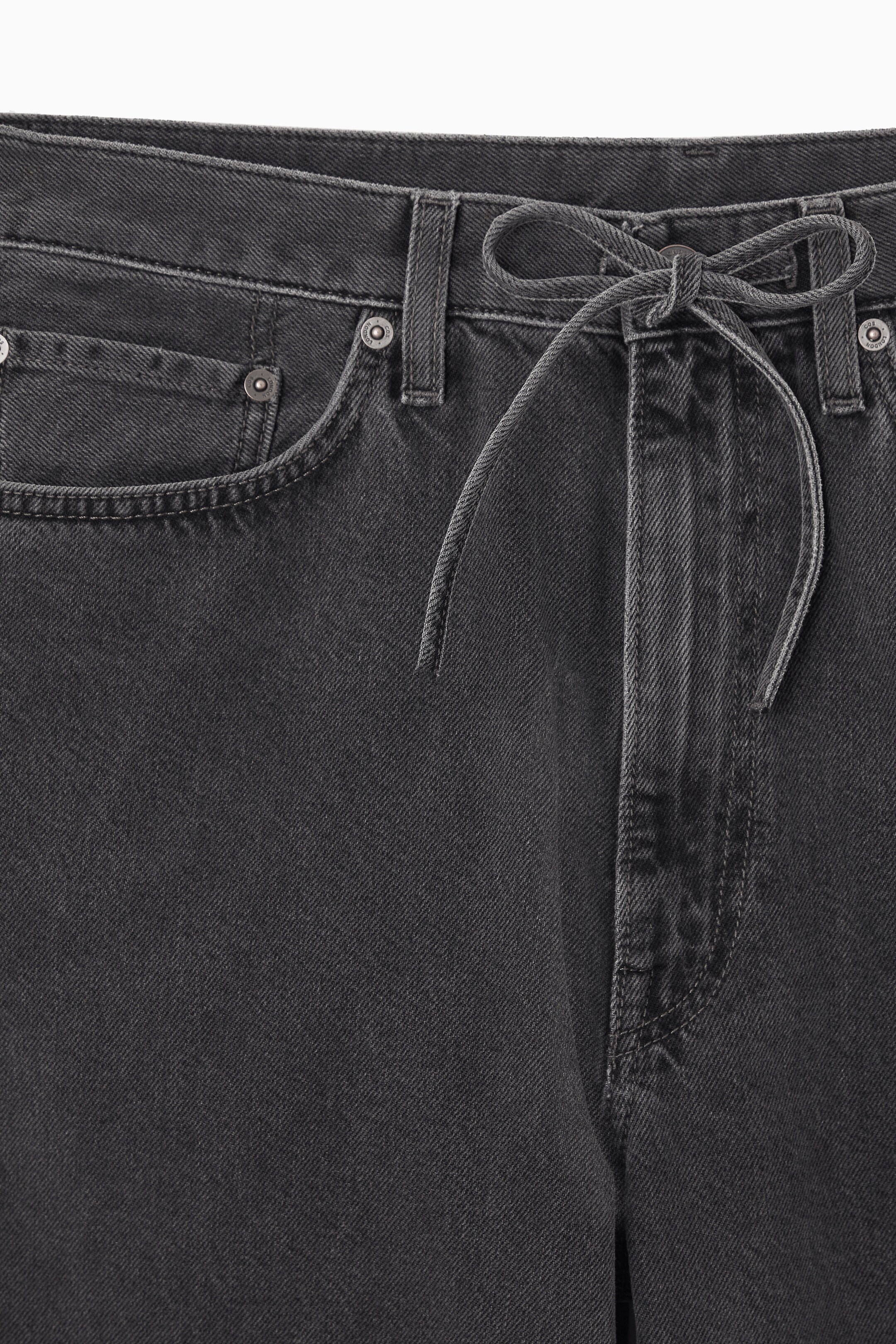 Grösseres Bild ansehen: HOSE AUS DENIM MIT BESONDERS WEITEM BEIN - SCHWARZ - DAMEN | H&M CH 3
