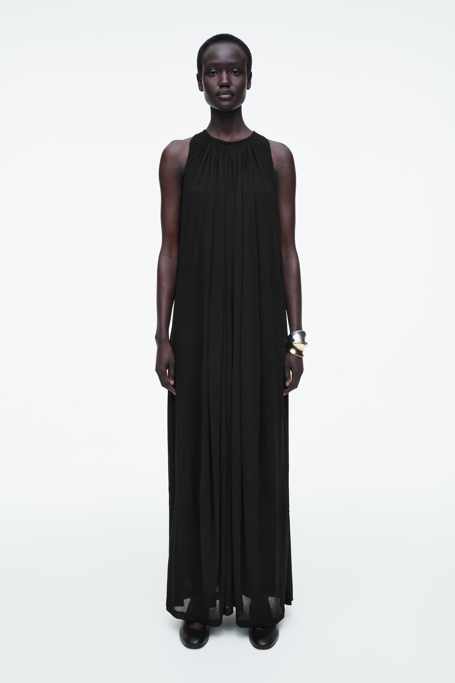 ABITO MAXI ARRICCIATO CON SCOLLO ALL'AMERICANA - NERO/ALBICOCCA
