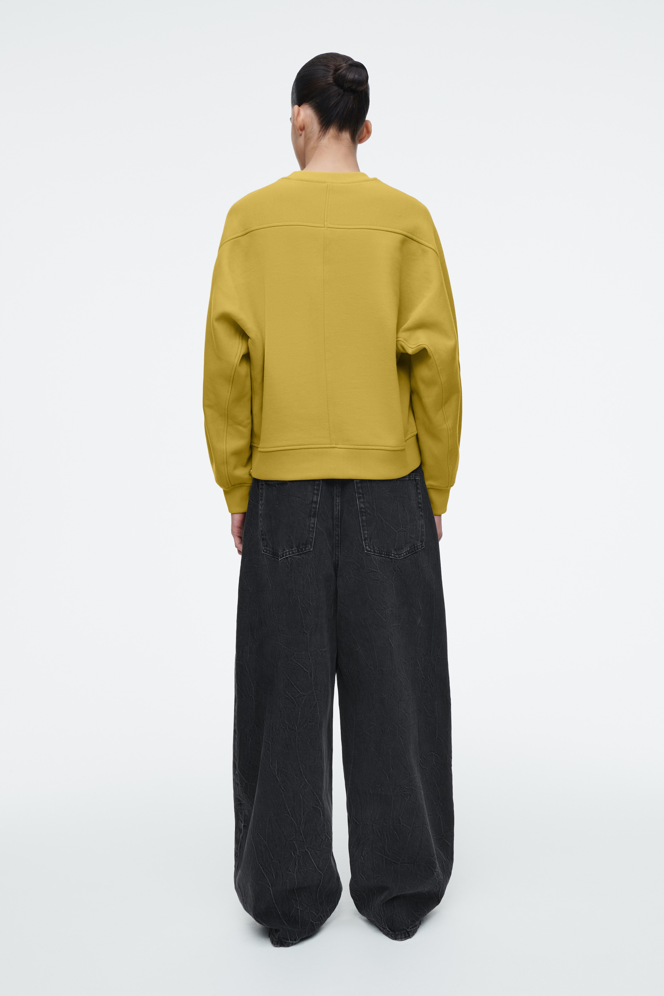 Grösseres Bild ansehen: BAUMWOLLJERSEY-SWEATSHIRT MIT KOKONSILHOUETTE - Senffarben - DAMEN | H&M CH 5