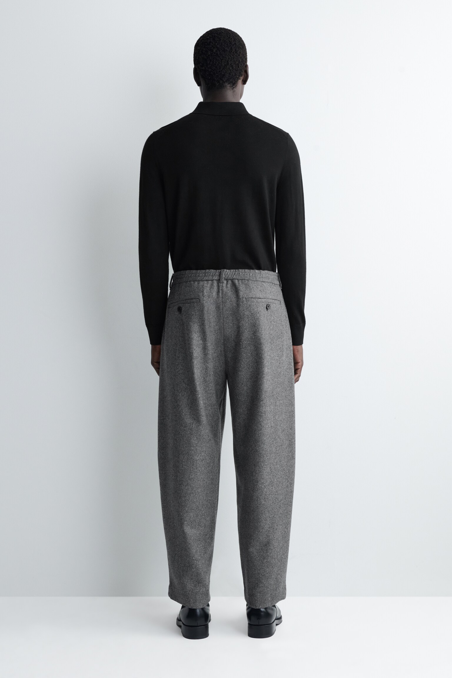 PANTALÓN DE LANA BARREL LEG - GRIS - 4